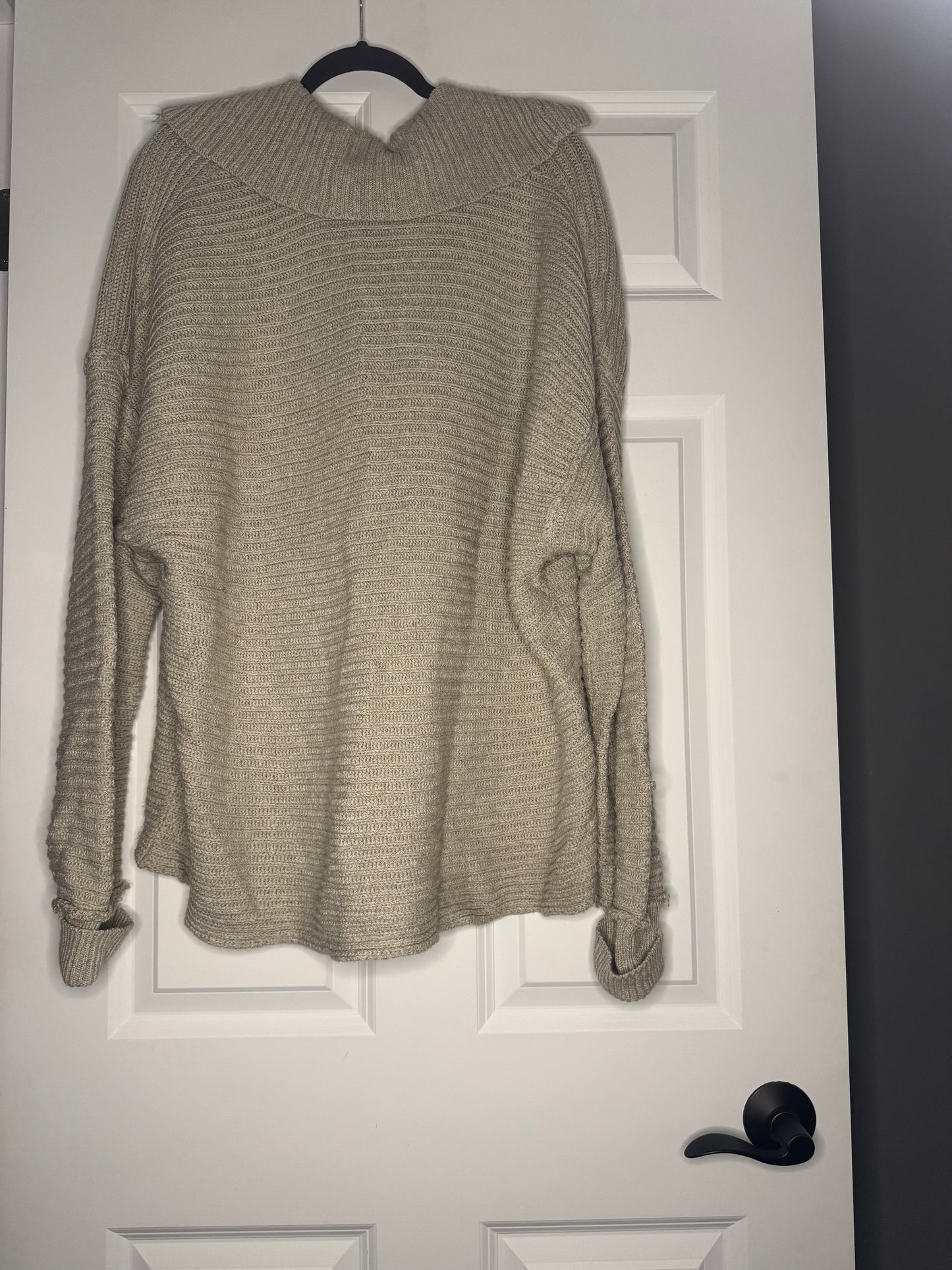 Free People tan chunky sweater large