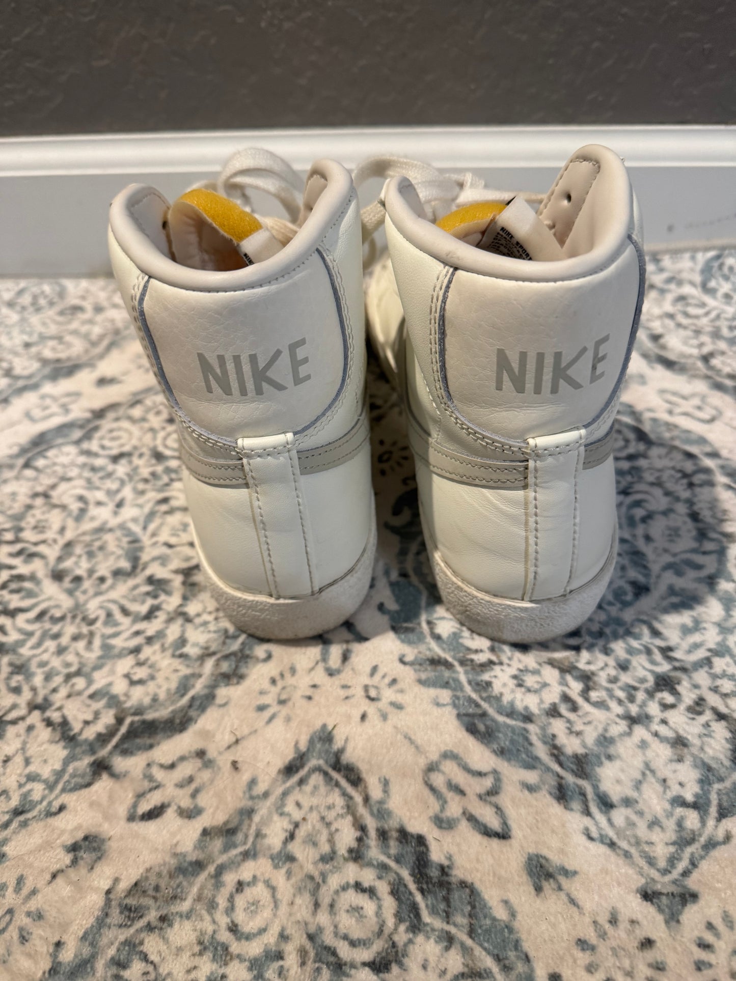 Nike high top womens sneakers size 7 white gray
