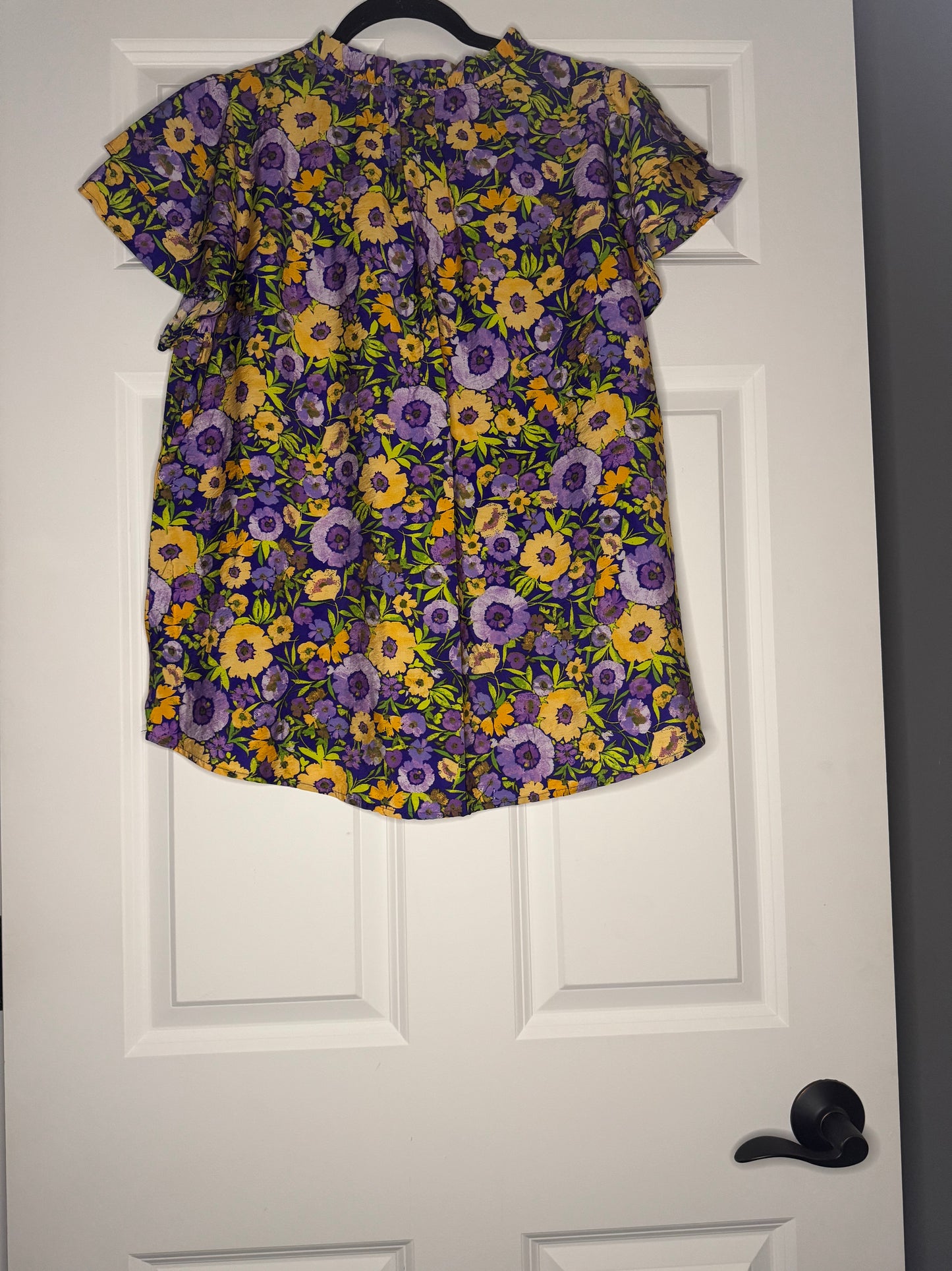 Les amis short sleeve blouse large purple yellow green floral