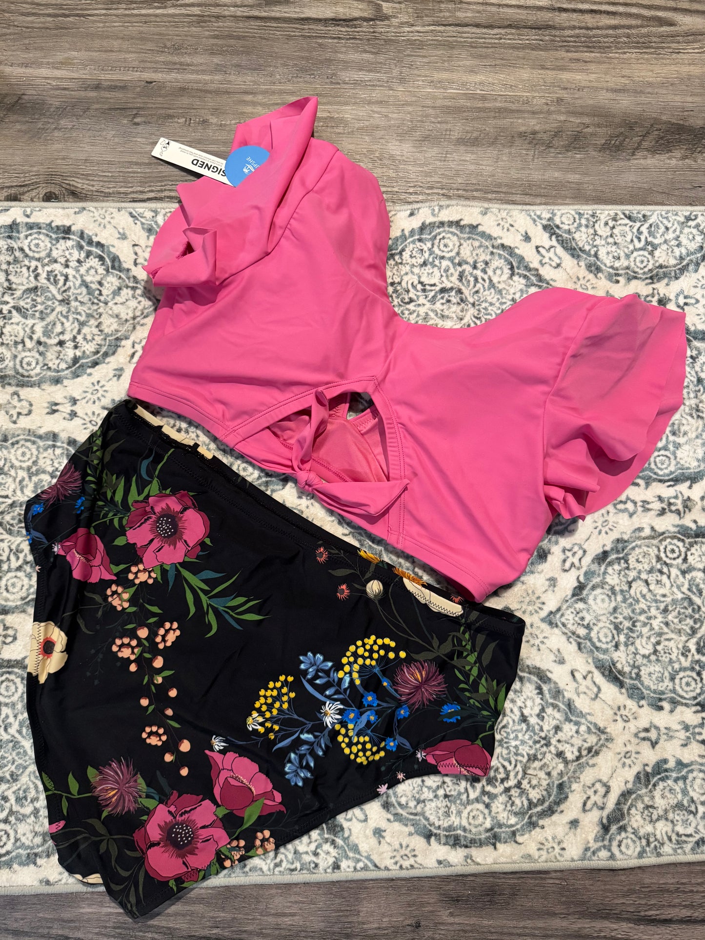 Cupshe 2 piece swimsuit size 1x top pink bottoms black multicolor floral nwt