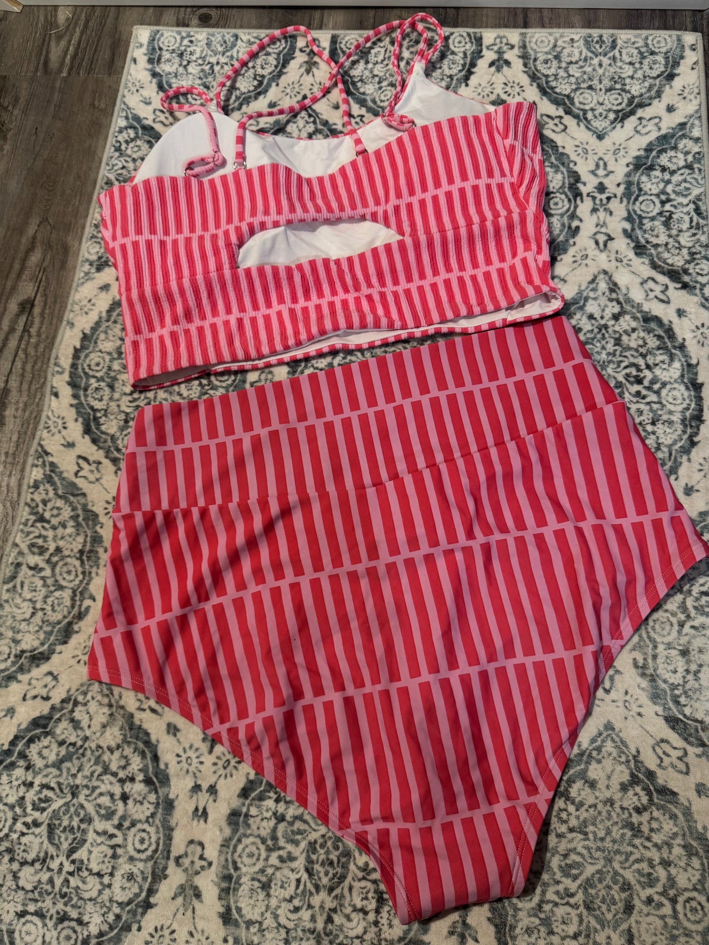 Coral reef 2 piece swimsuit 14/16 top 18/20 bottoms 2 shades of pink