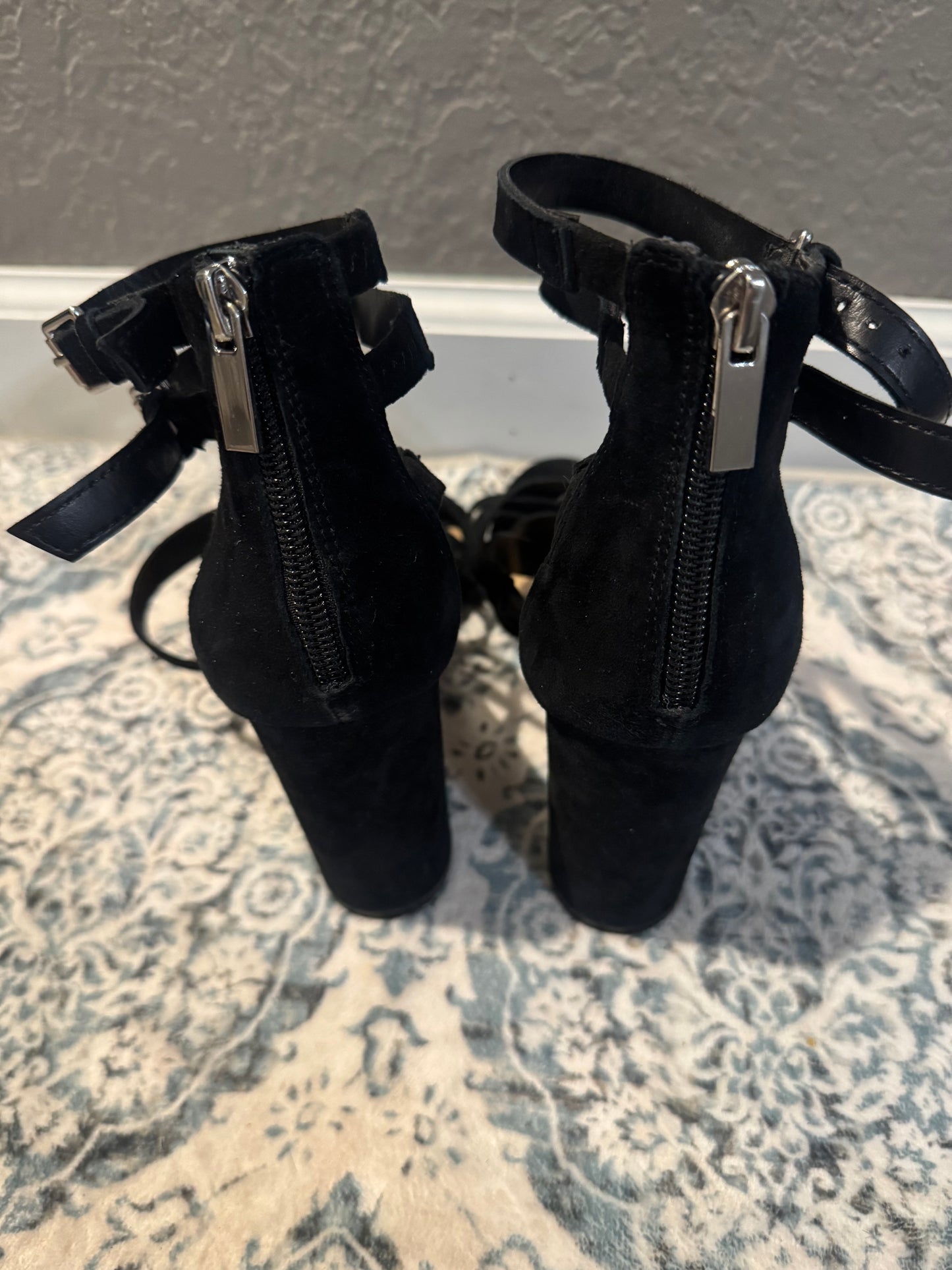Bleeker bond black strappy leather heels size 7