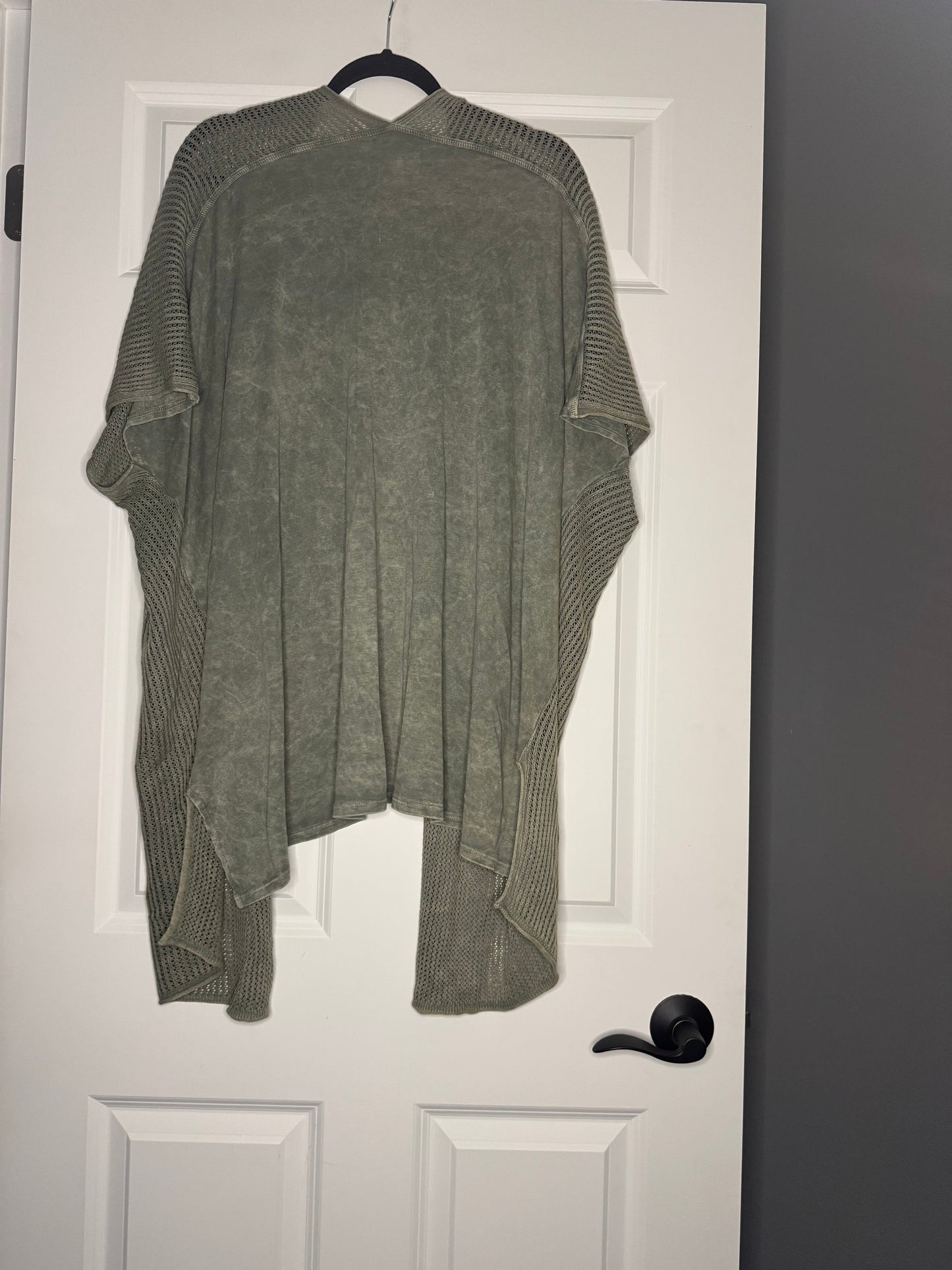 M Rena one size cardigan short sleeve green mesh