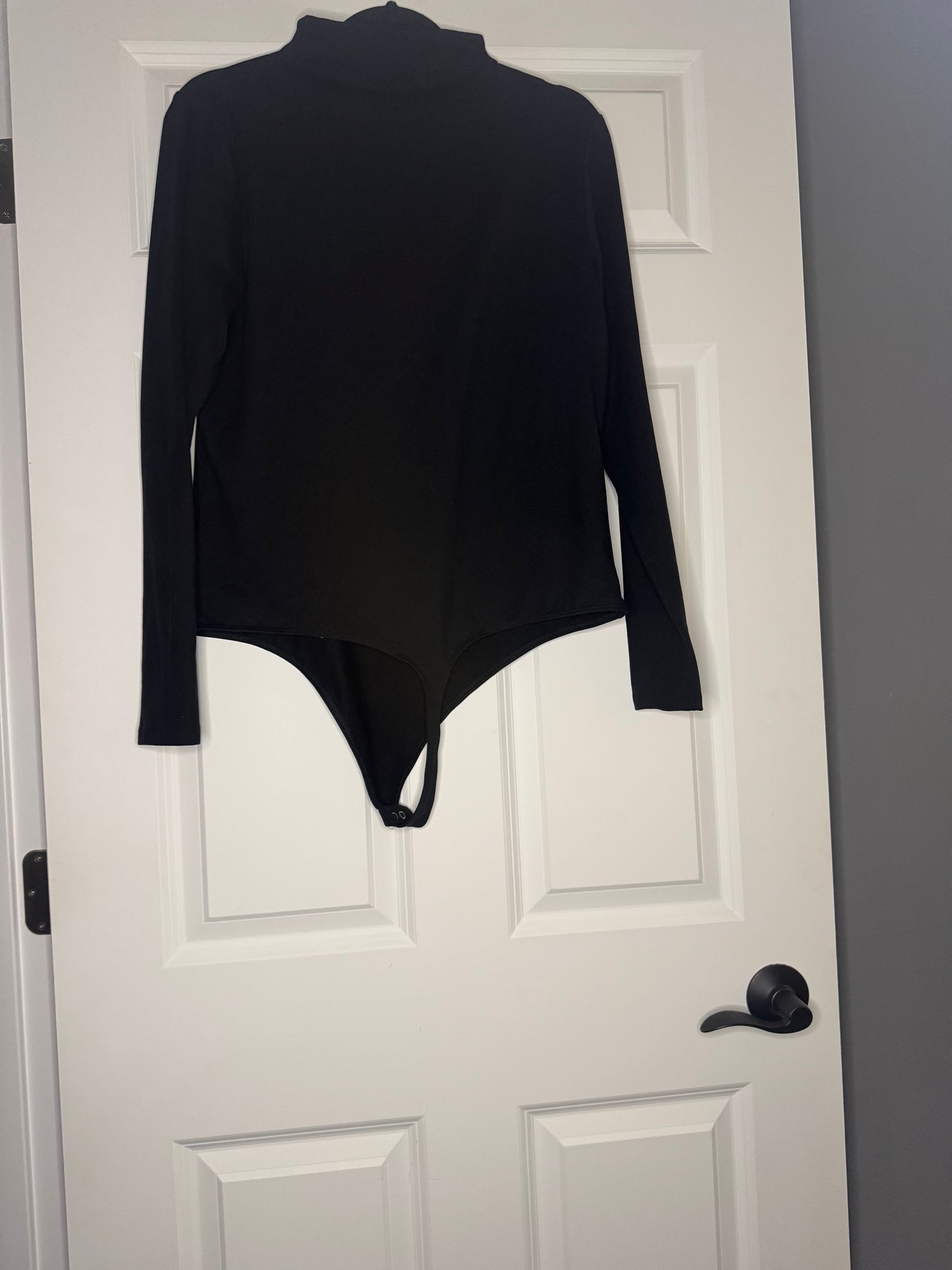 Express body contour bodysuit xl black cut out chest