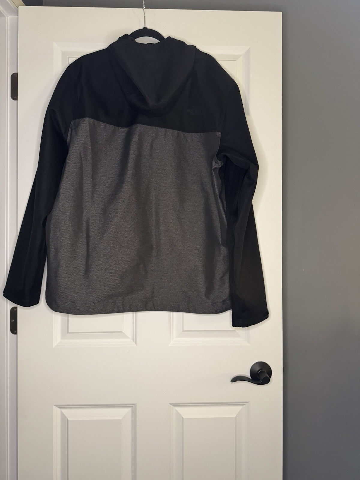 The North Face Dryvent Jacket Xl Mens Black And Gray Attached Hood Excellent