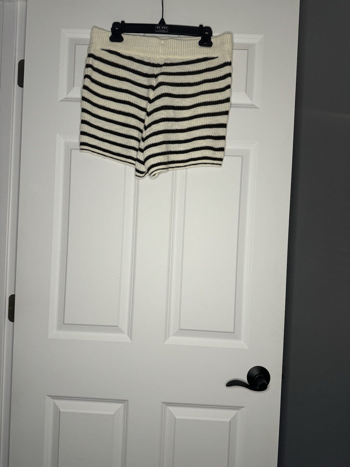 Thread And Supply Knit Shorts Cream And Blue Stripe Large Nwt 48