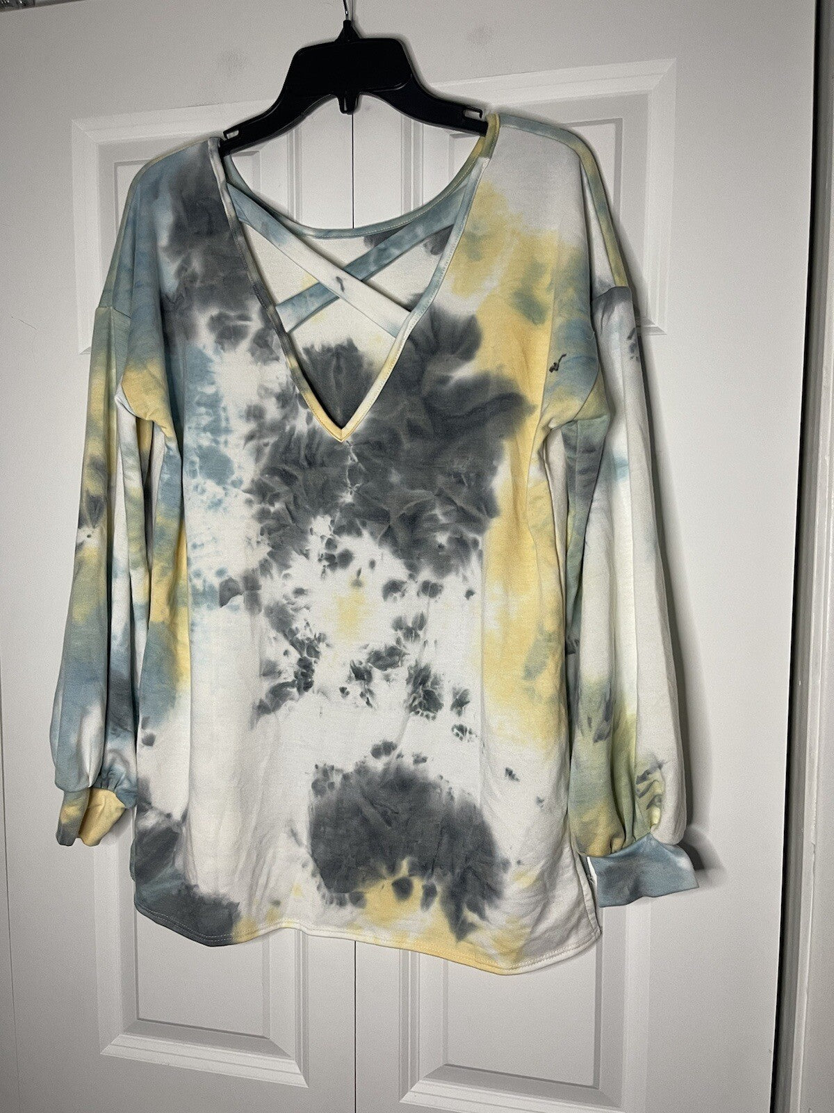 Twenty second long sleeve tie dye top medium blue yellow white