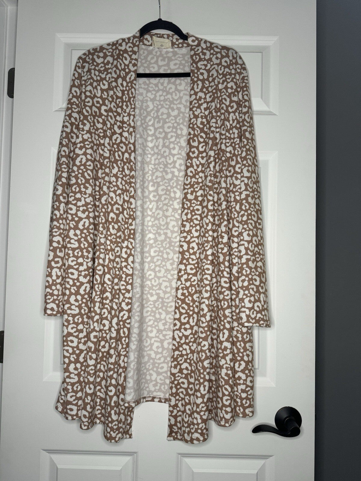 Betseys Boutique Shop Xl Long Cardigan Brown Cream Animal Print