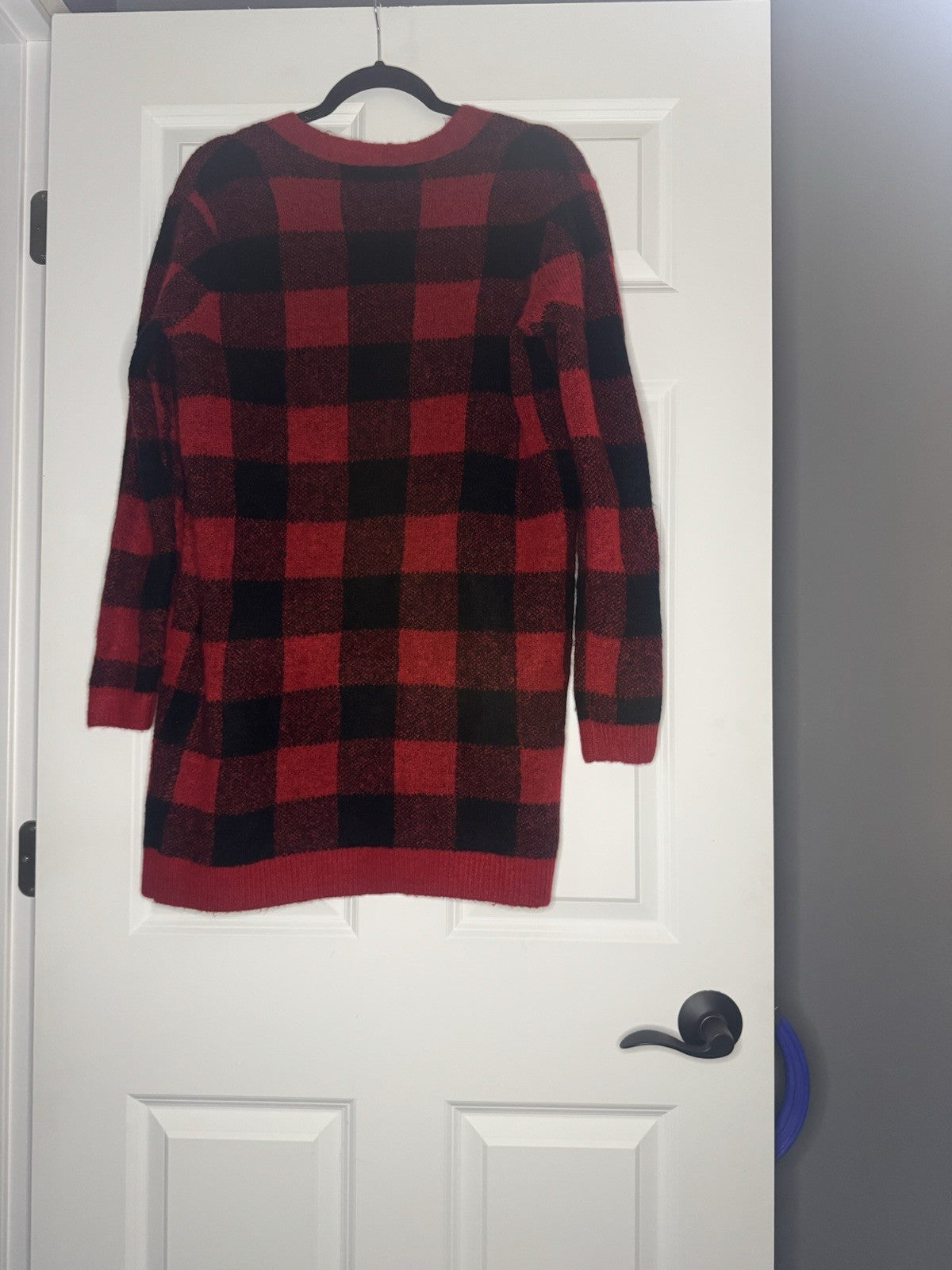 Old Navy Cardigan Small Black Red Checkered