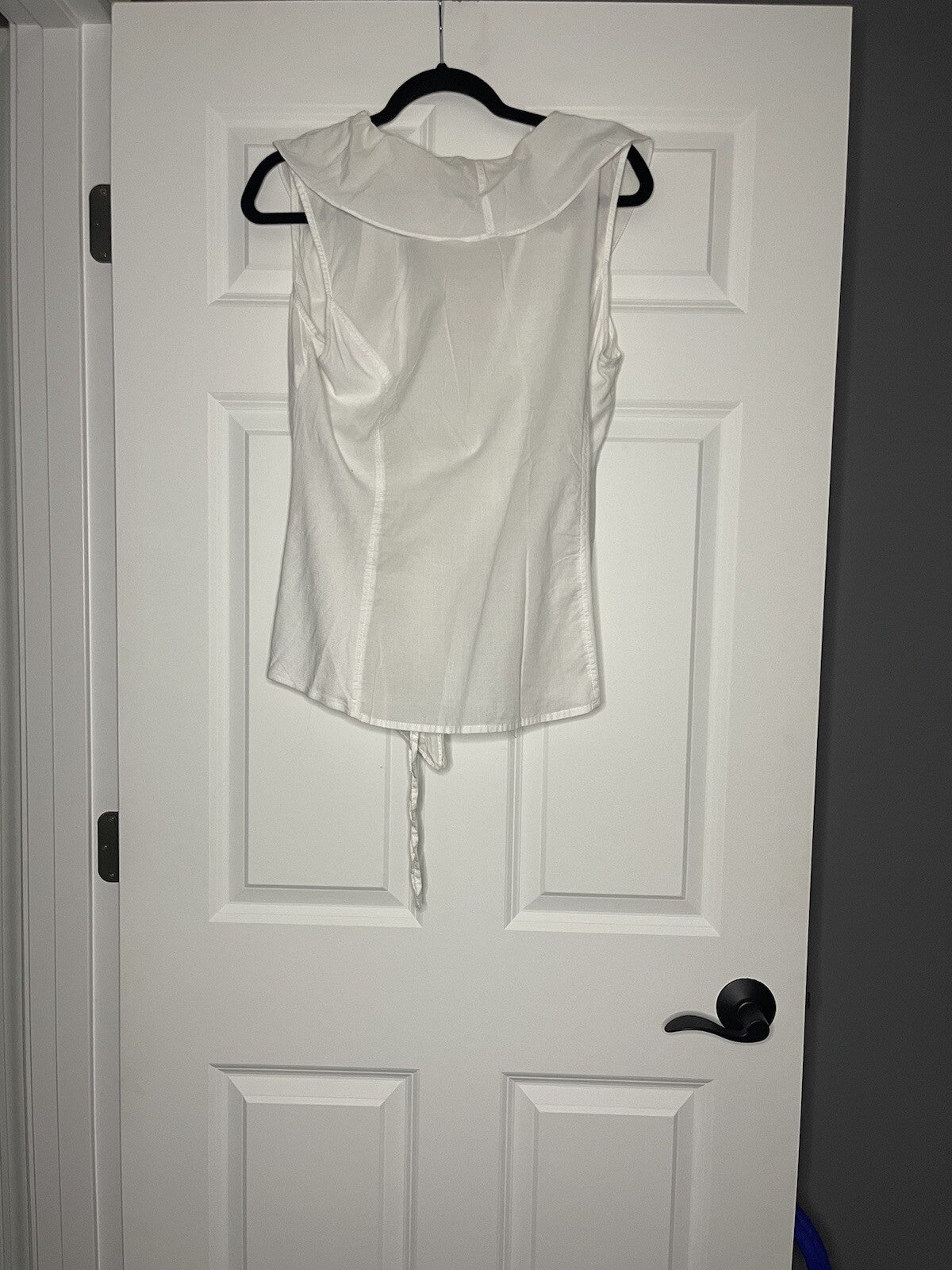 Signature Larry levine sleeveless blouse xl white ruffle