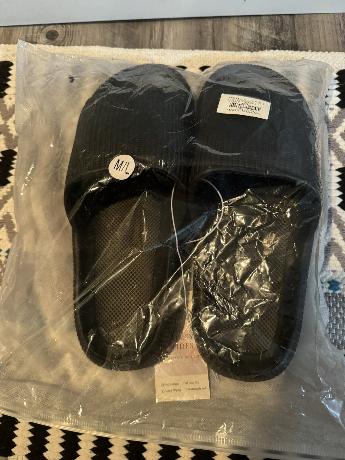 Comfyluxe Comfy Slide Sandals Black M/l Brand New