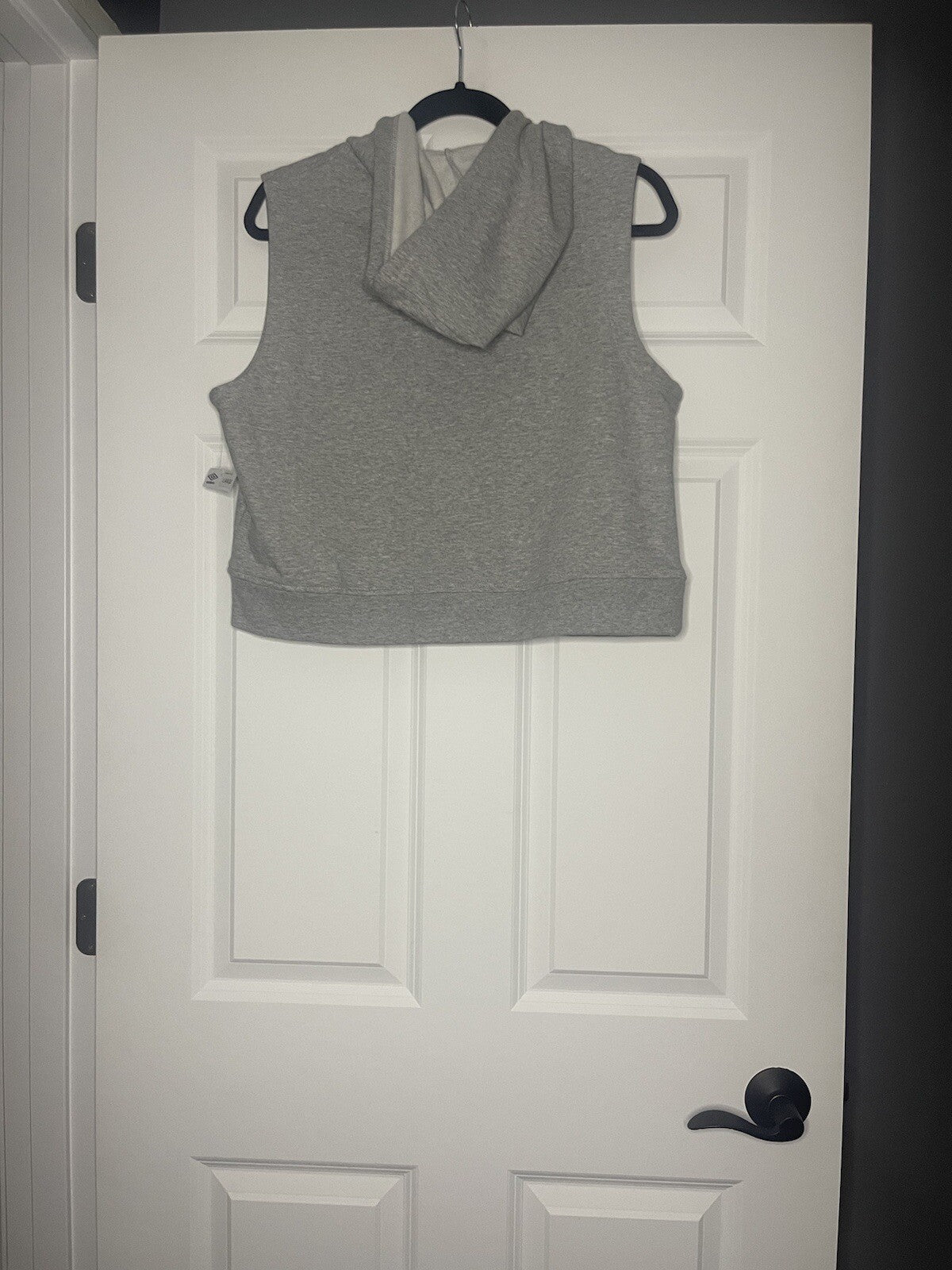 Umbro sleeveless cropped sweatshirt large gray NWT