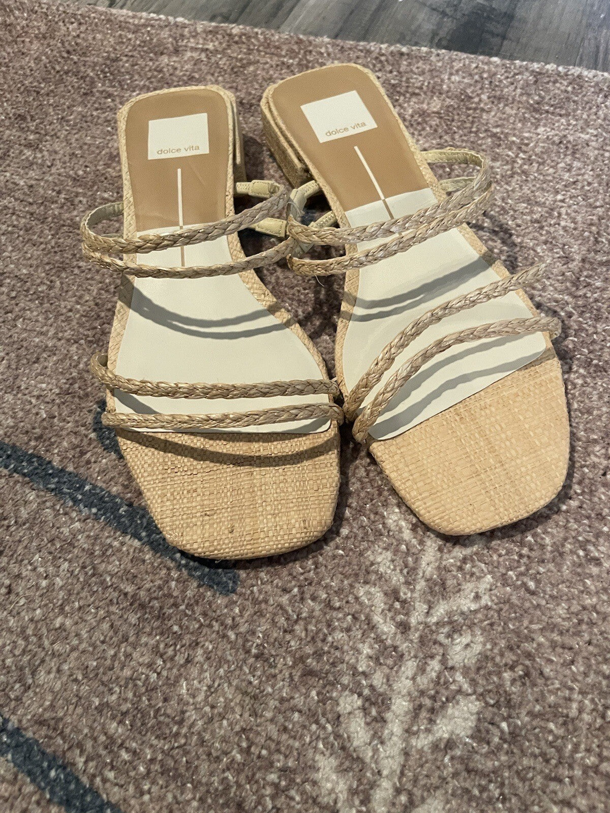 Dolce Vita Straw Sandals Tan Size 9