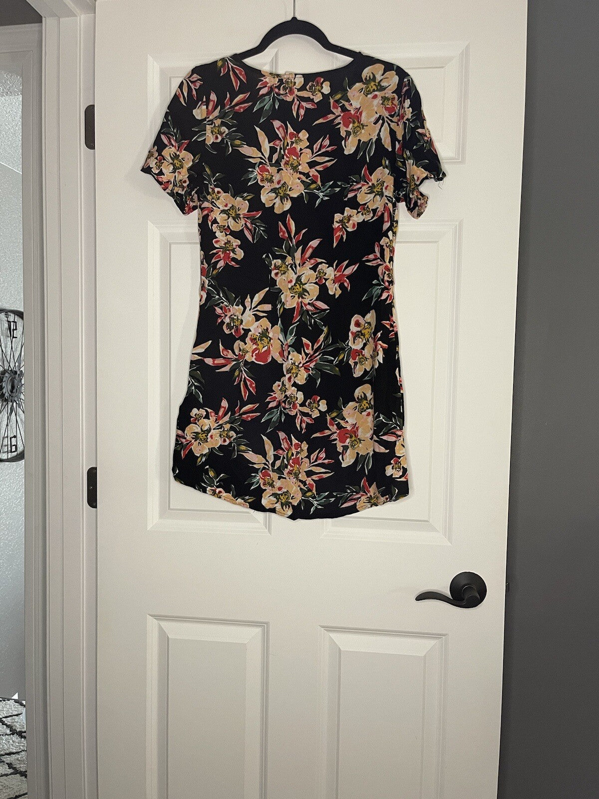 Roxy Short Sleeve Dress Small Black W Multi Floral
