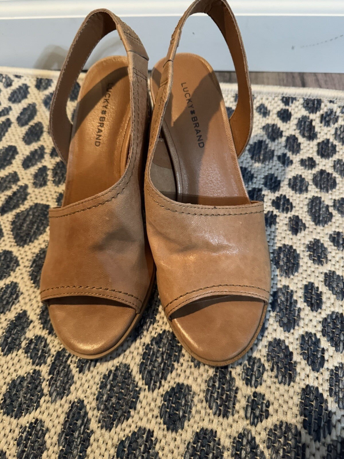 Lucky Brand Peep Toe Heels Tan Size 8 Brand New