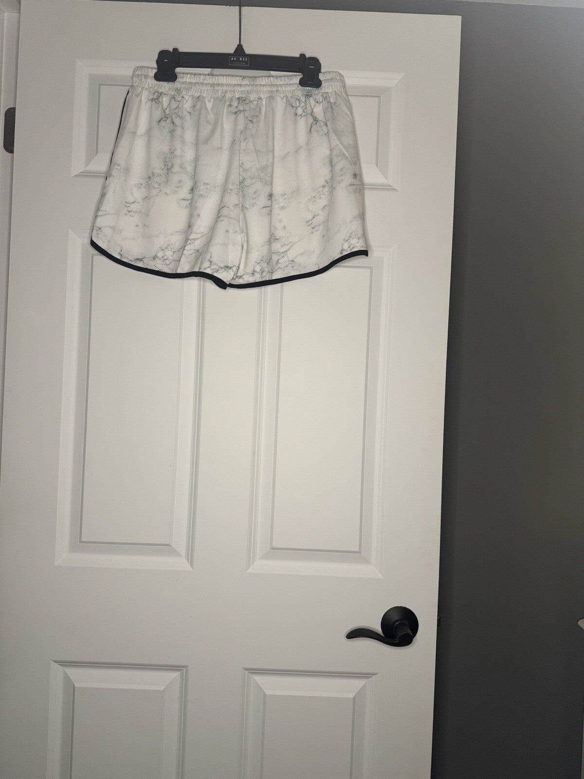 Jess Lea Shorts Xl White W Black Trim Gray Print