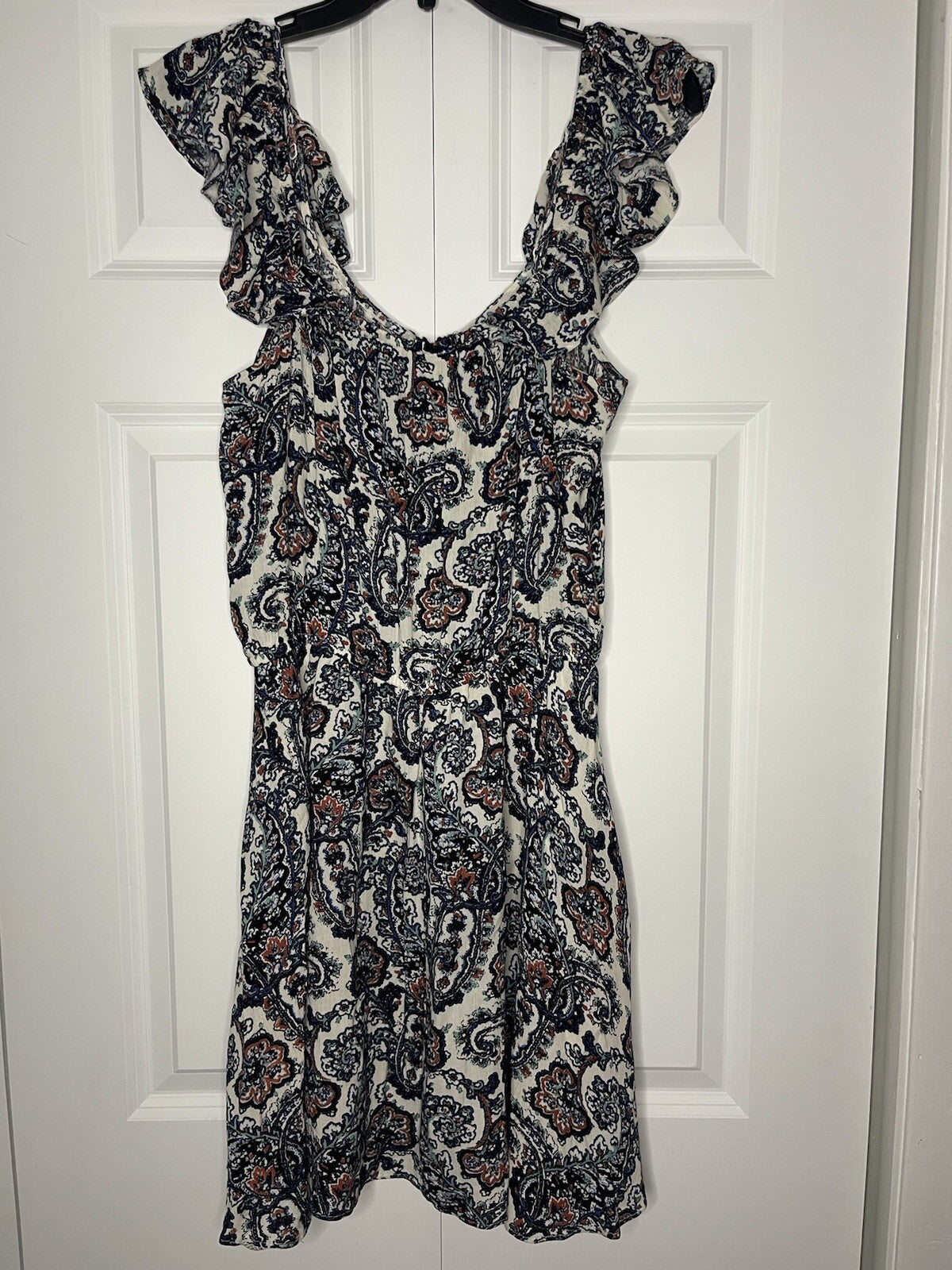 American Eagle dress medium blue red cream black floral