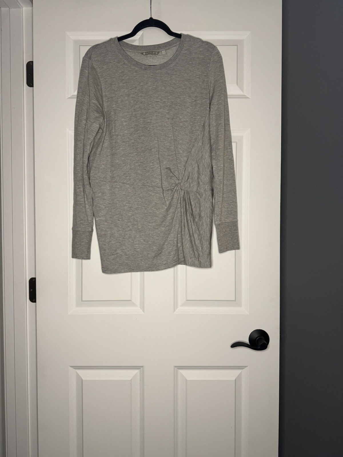 Athleta Crew Neck Sweatshirt Light Gray Twist Front Medium