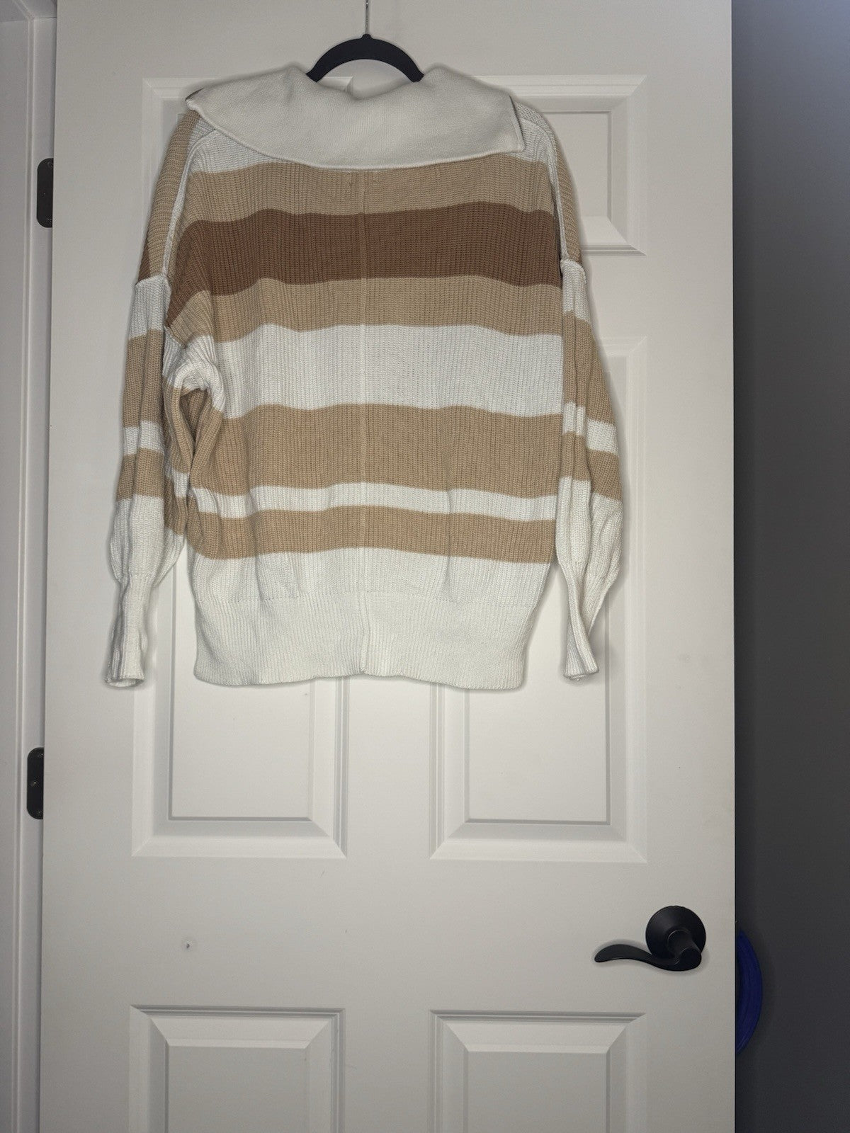 Aerie Sweater XS White Brown Beige