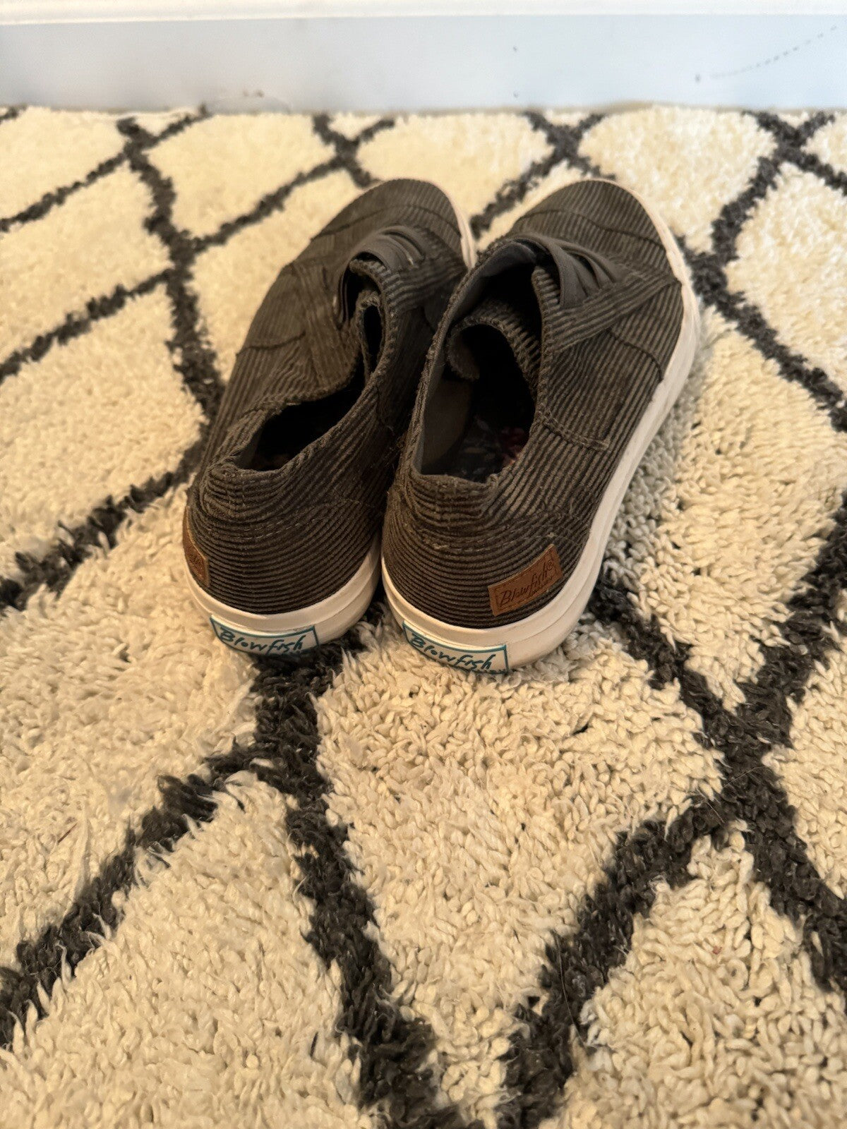 Blowfish Green Corduroy Sneakers Size 8