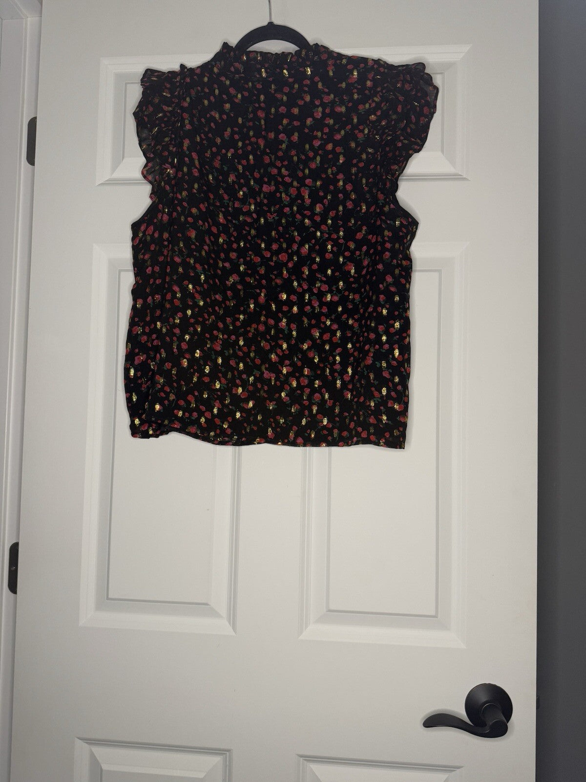 J Crew Short Sleeve Ruffle Sleeve Blouse Large Black W Red Green Gold Rose Print