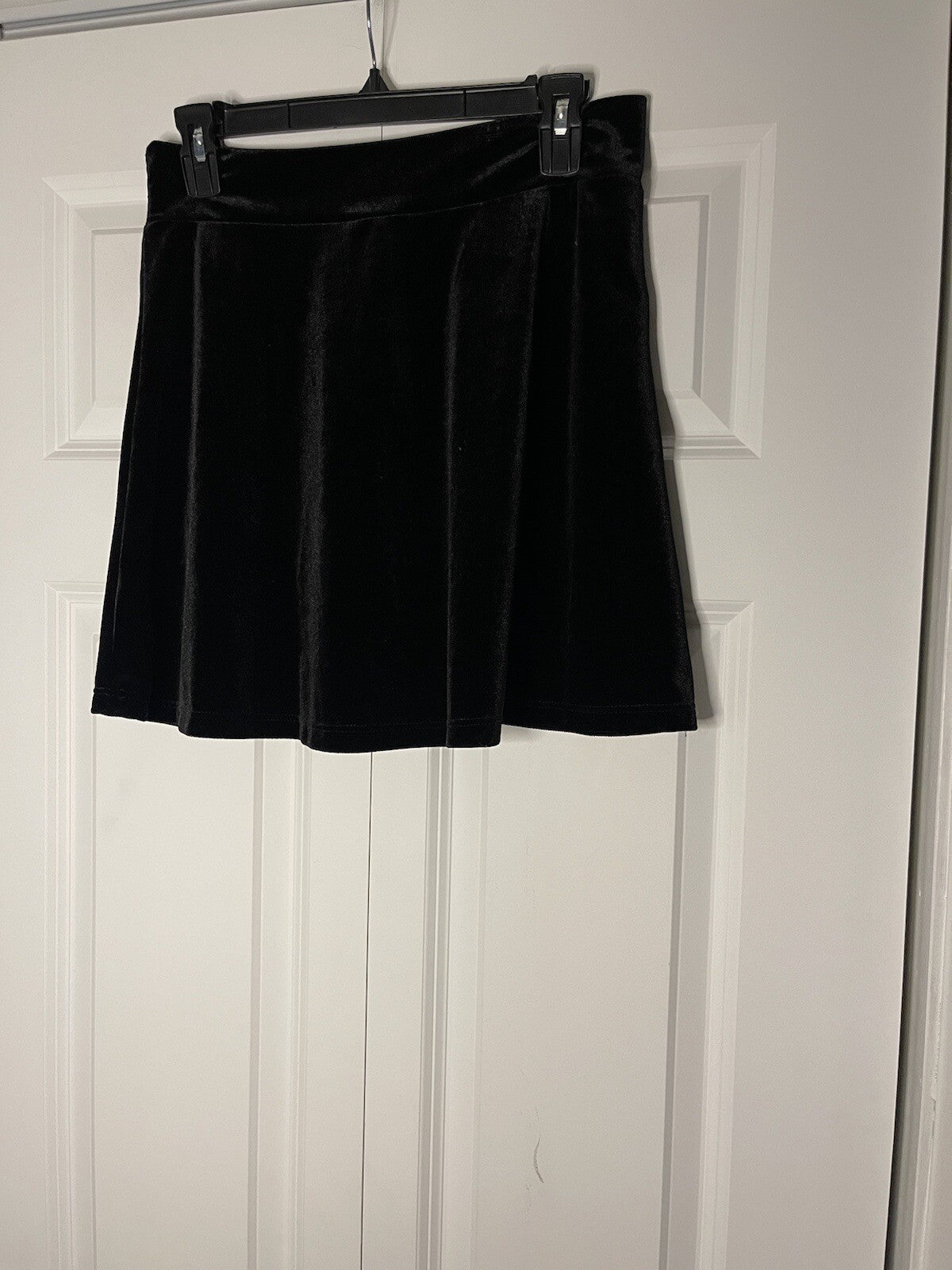 pins and needles skirt black medium