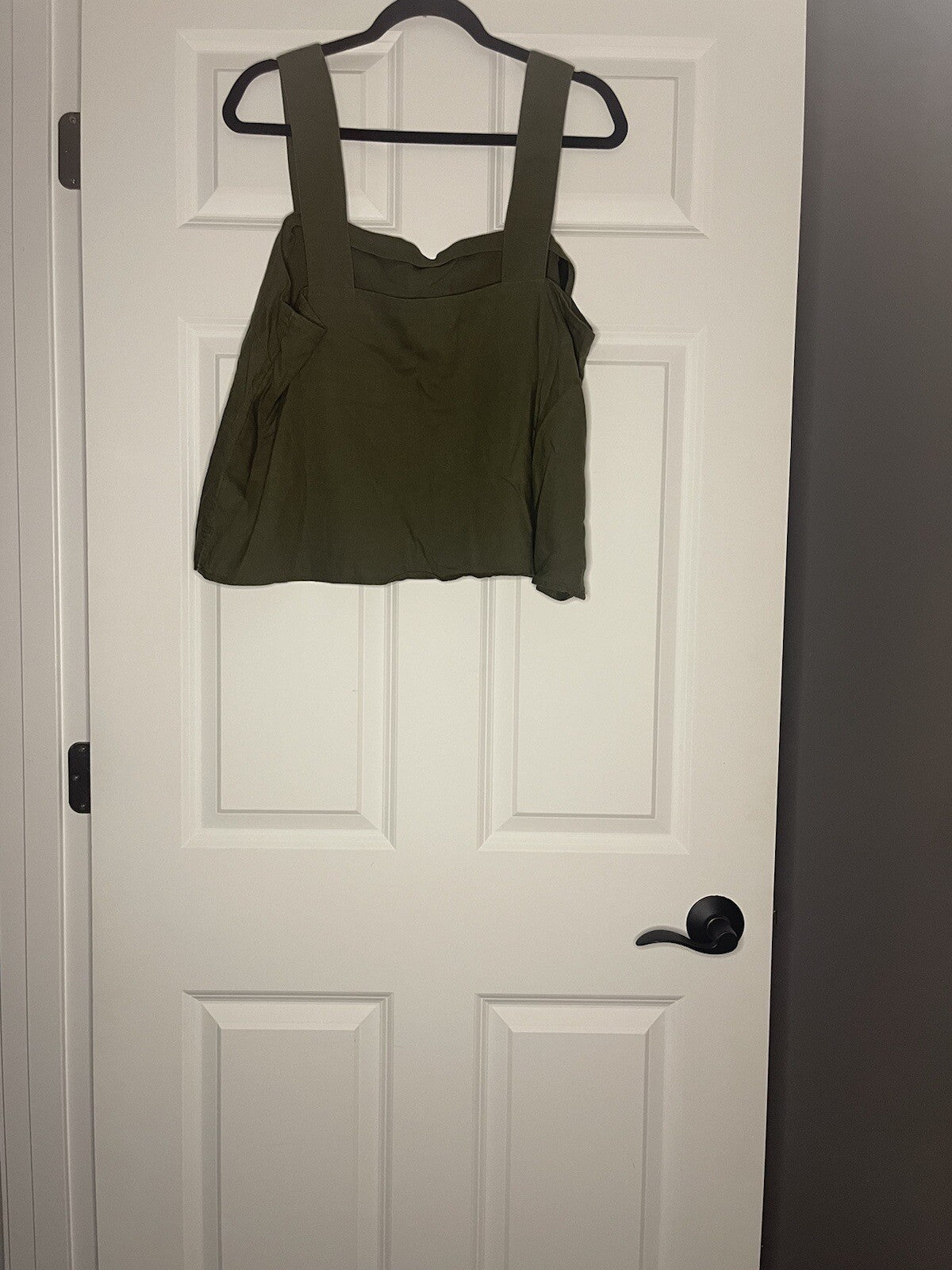 Banana Republic Sleeveless Blouse Large Green Nwt