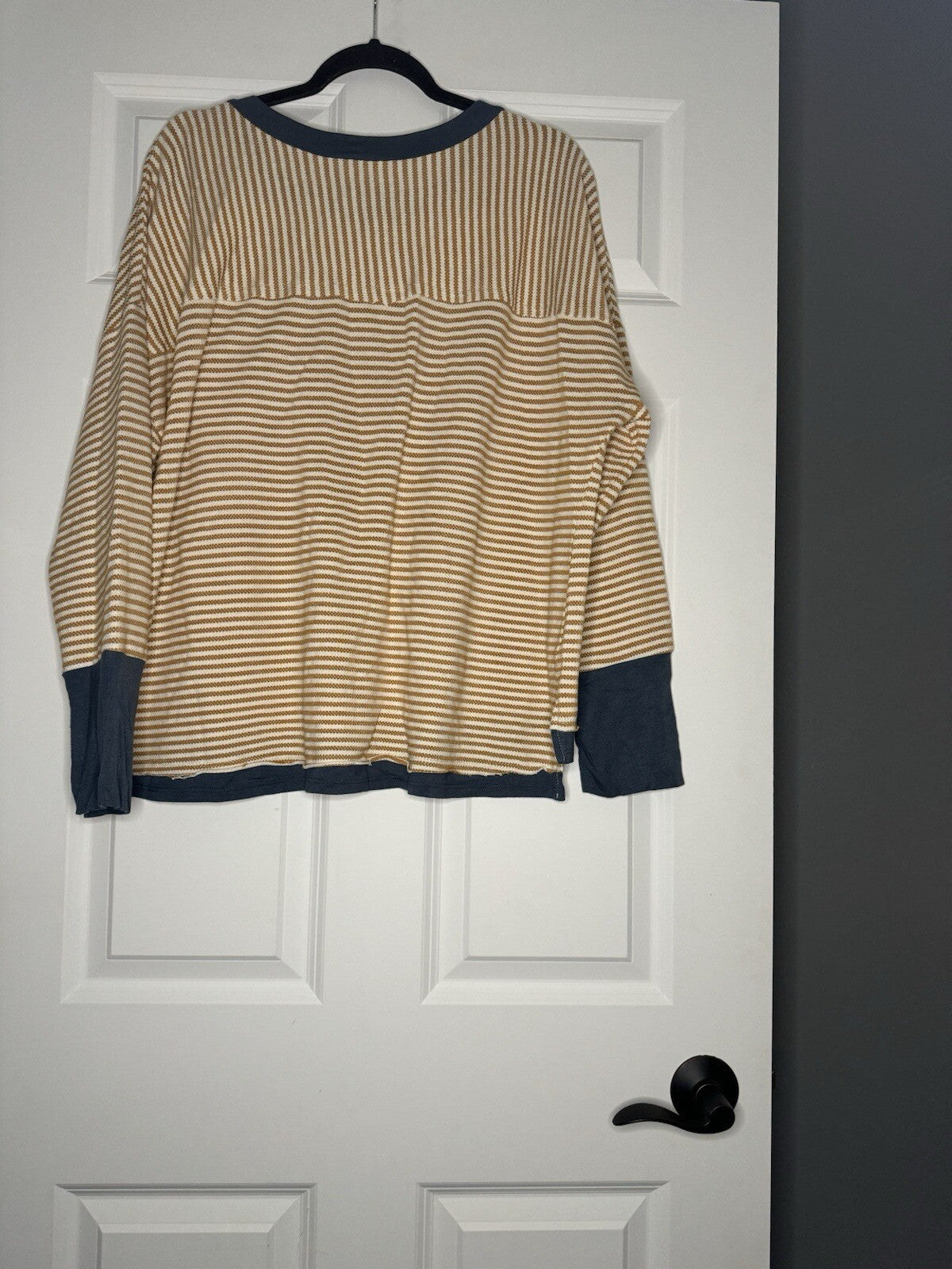 Betseys Boutique Shop Long Sleeve Blouse Xl Mustard Cream Stripe Blue Trim Slits