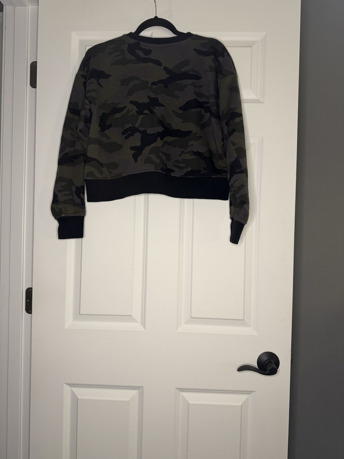 Nike Dri Fit Crew Sweatshirt XS Camo Print Black Green Gray