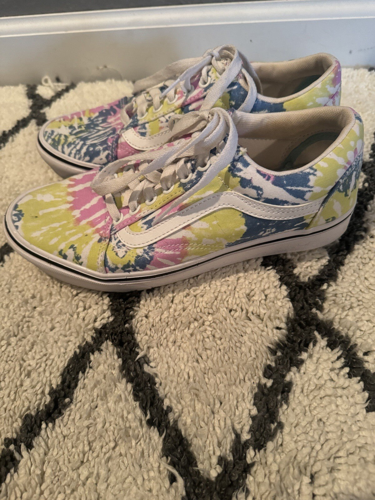Vans Sneakers Women’s Size 8 Pink Blue White Lime Tie Dye