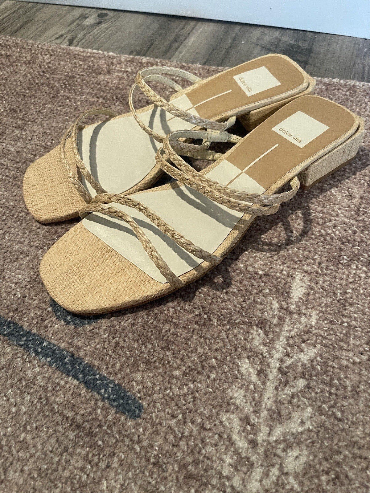 Dolce Vita Straw Sandals Tan Size 9