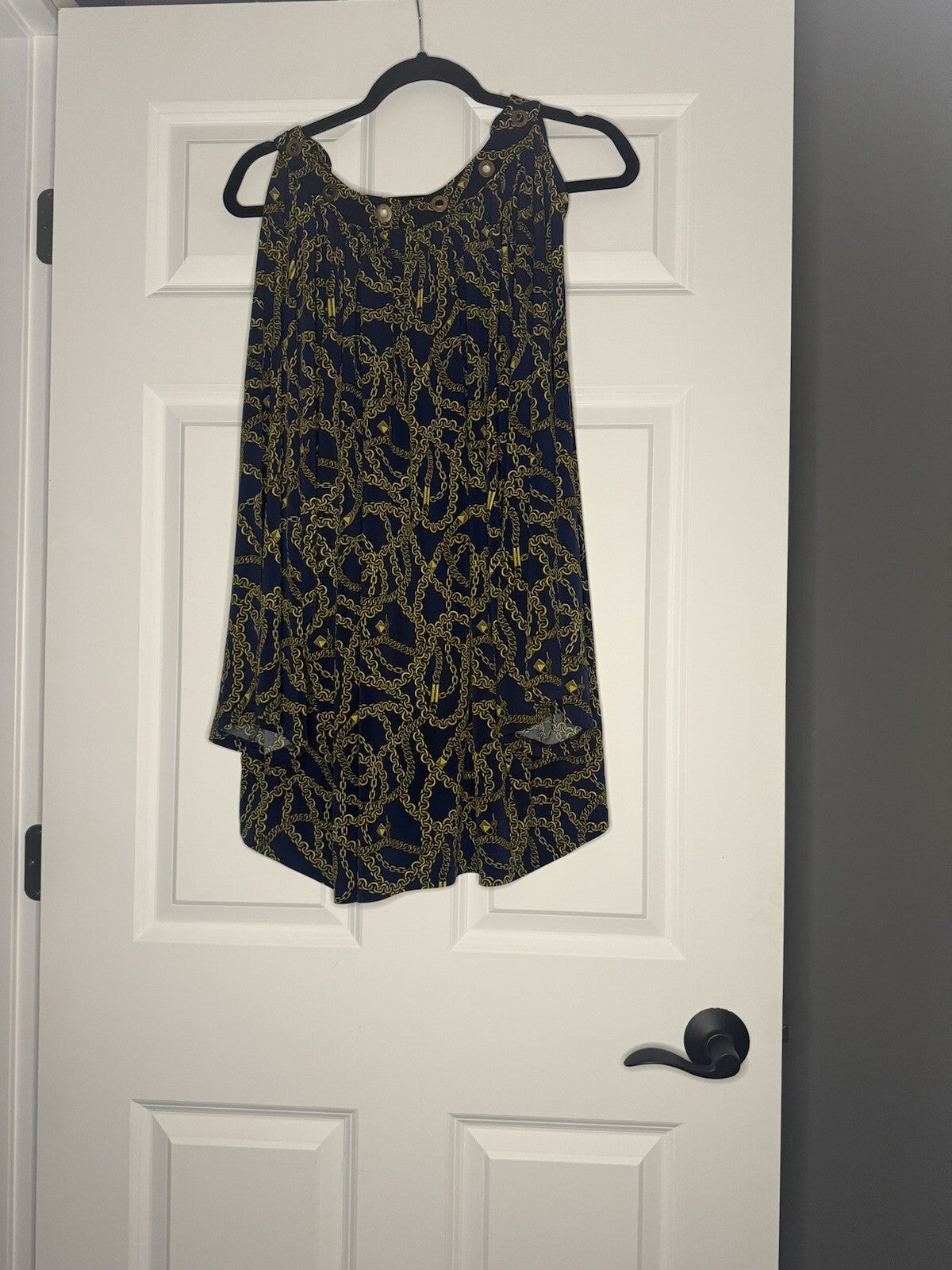 Michael Kors 3/4 Sleeve Blouse Cut Out Shoulders 3x Navy W Gold Chain Print