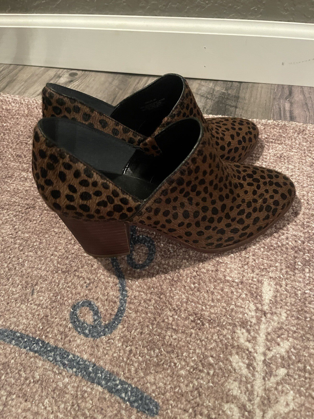 Gianni Bini Heels Black Brown Animal Print Animal Hair Size 5.5