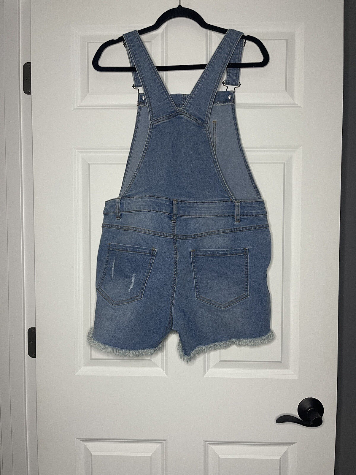 Venus overall shorts size 8 light wash