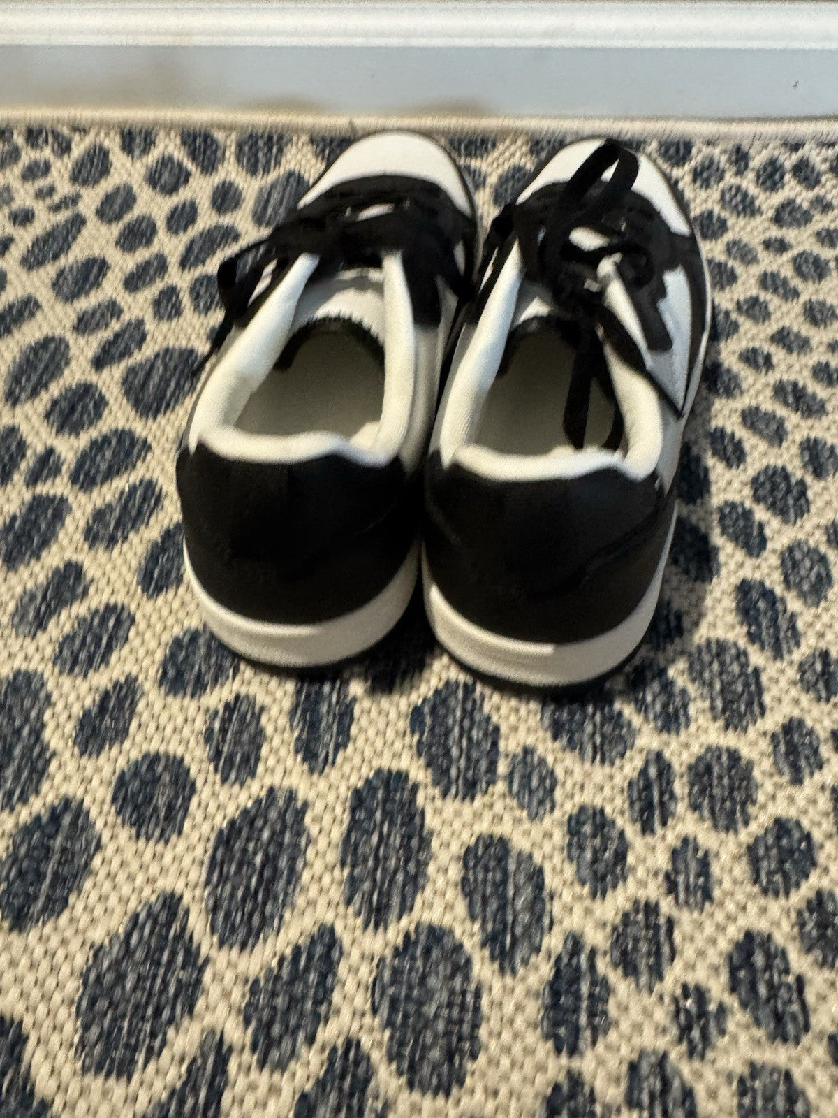 Dream Pairs Casual Sneakers Size 10 Black Silver White New