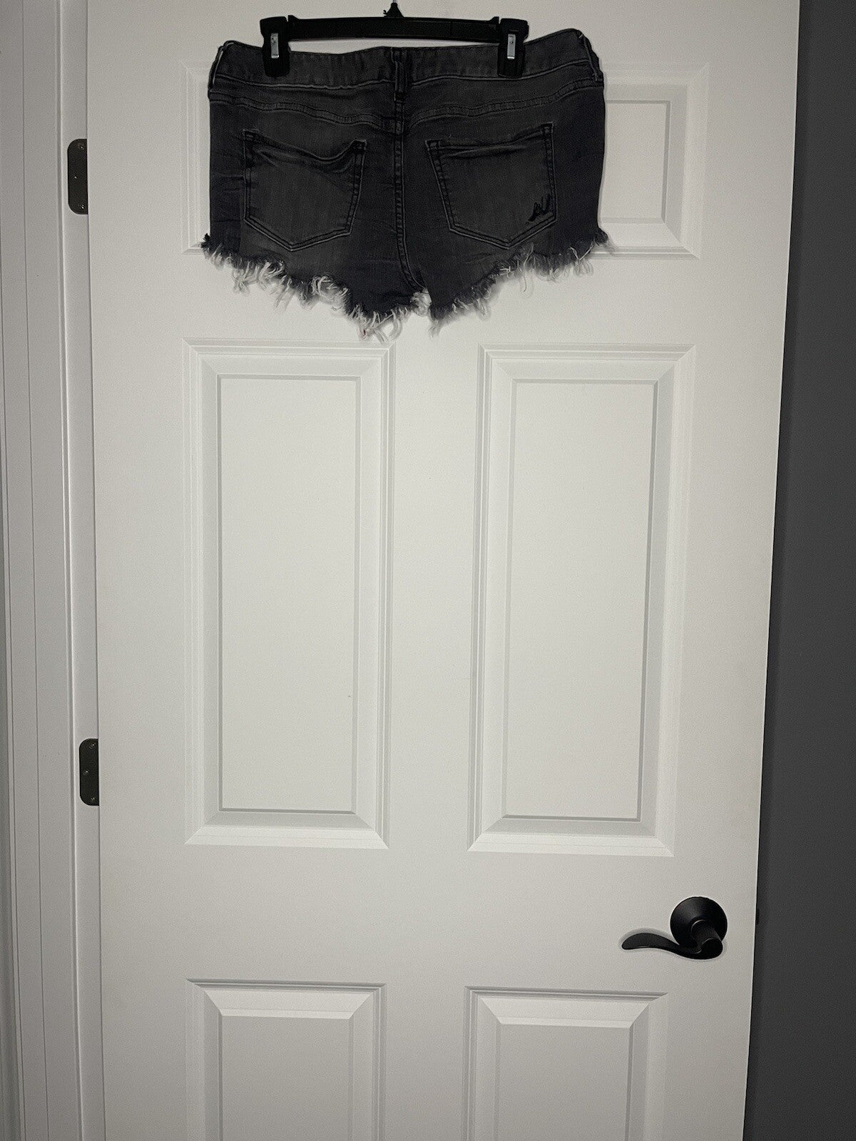 Express charcoal jean shorts size 6