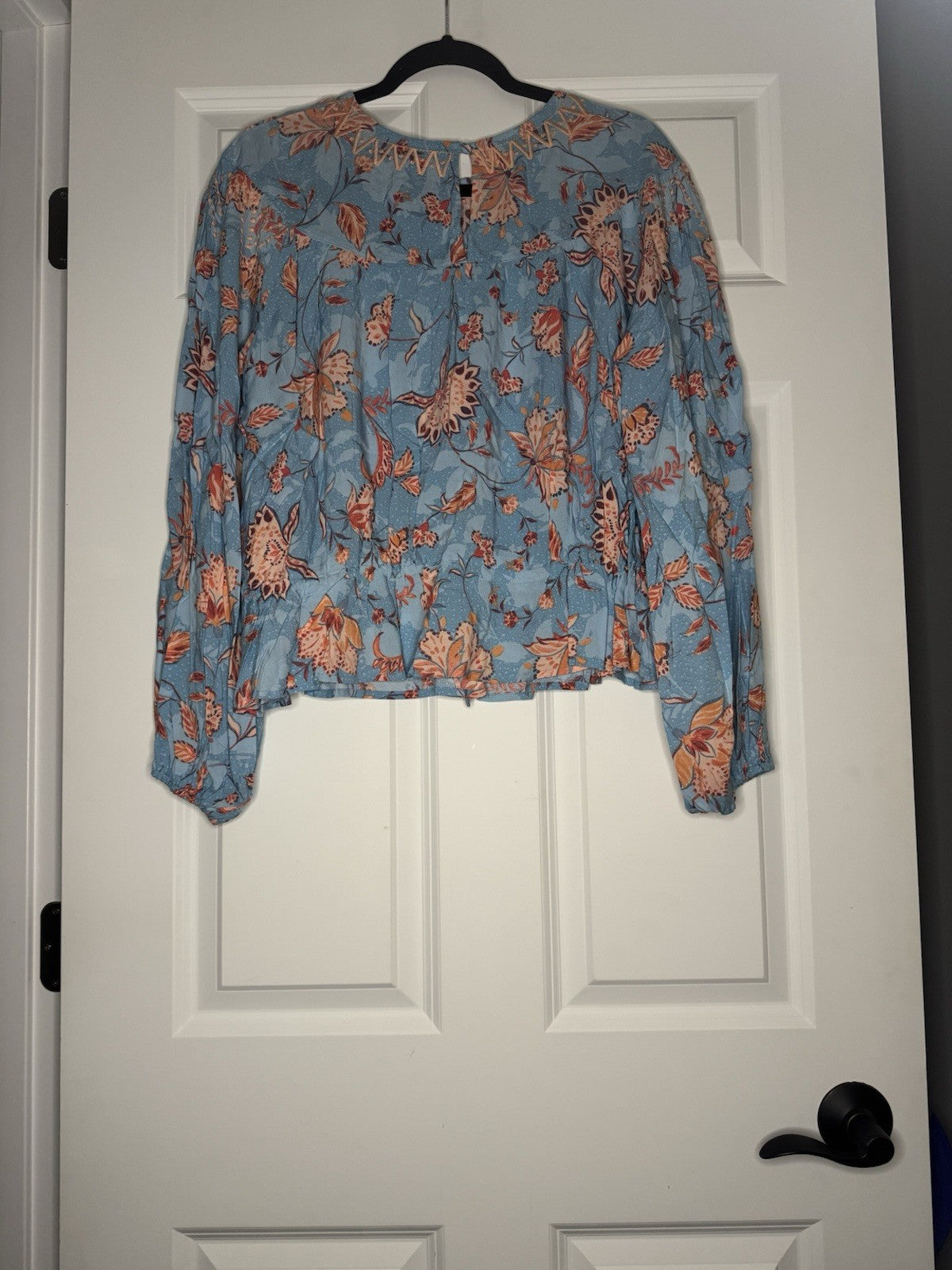 Hailey And Co Long Sleeve Top Blue Coral Purple Floral Peach Stitch Large Nwot