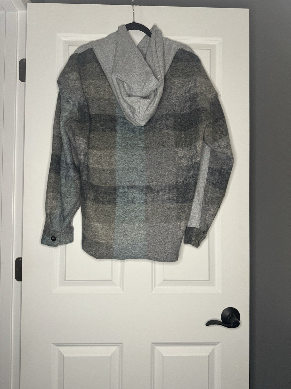 Bibi Xl Hooded Sweatshirt Gray Front Gray Blue Green Checkered Back