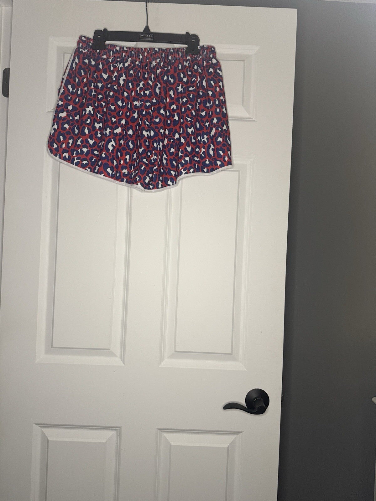 Jess Lea Shorts 2xl Red With Blue White Animal Print