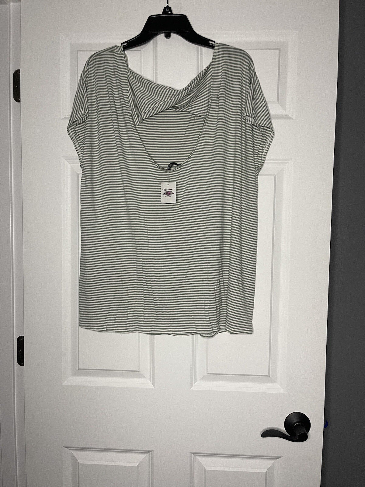 Rae Mode Hollyn striped twist back short sleeve 3xl green white striped NWT