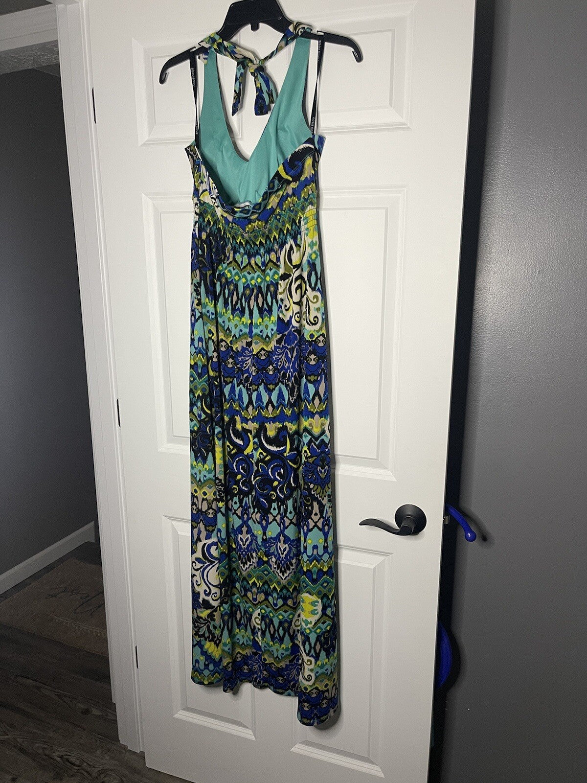 Bisou Bisou halter dress size 8 black green blue tan print