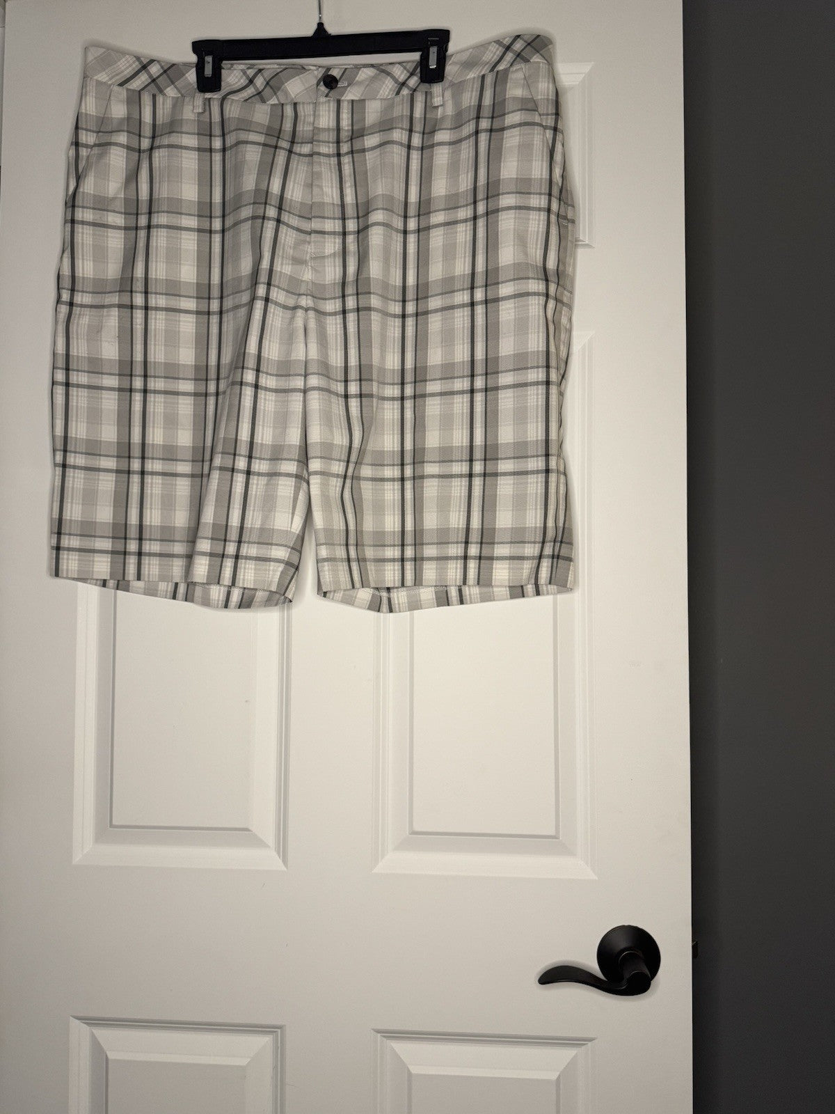 Ashworth Men’s Shorts 42 Gray White Stripe