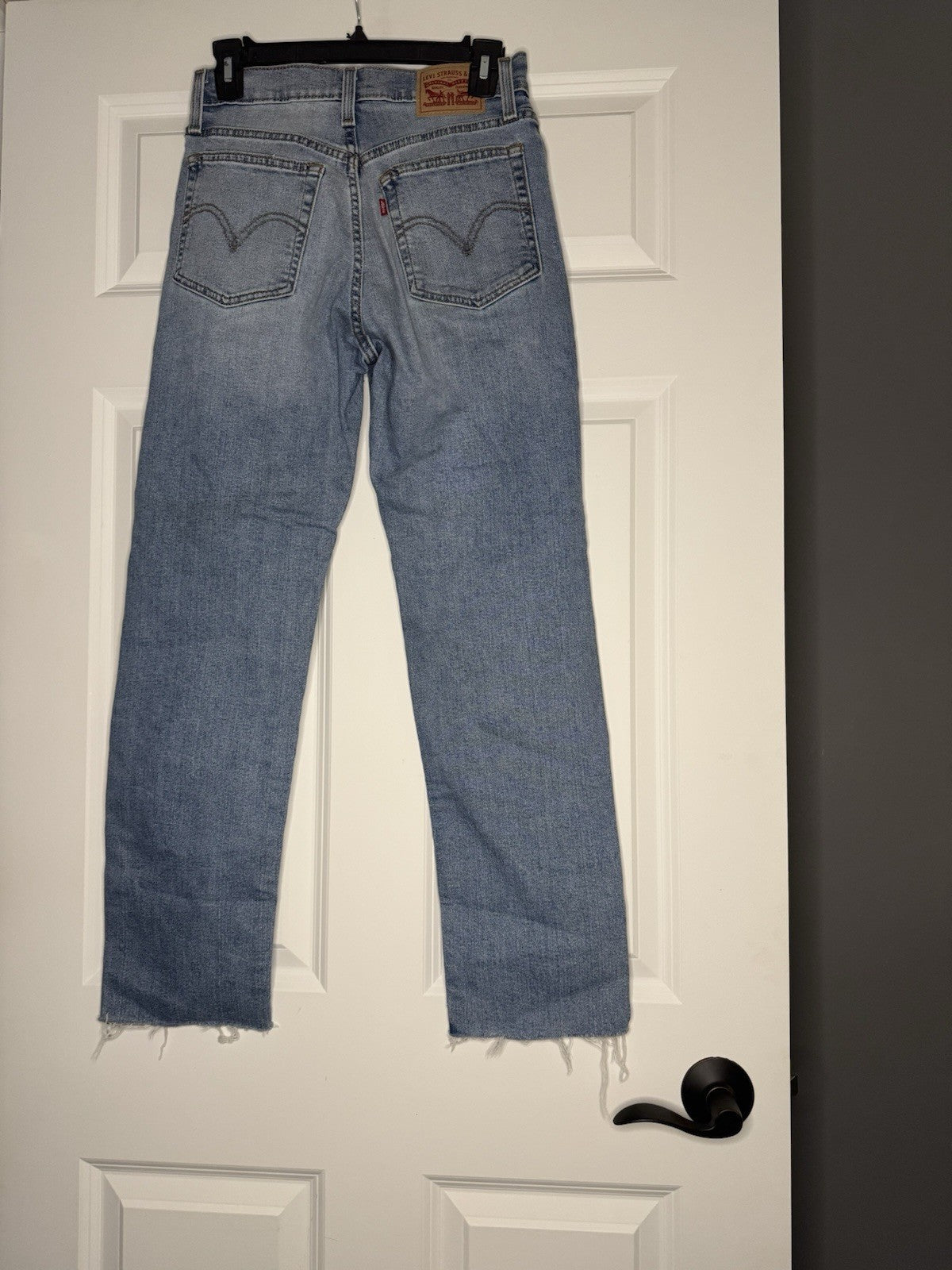 Levi Strauss Wedgie Straight 26 Distressed