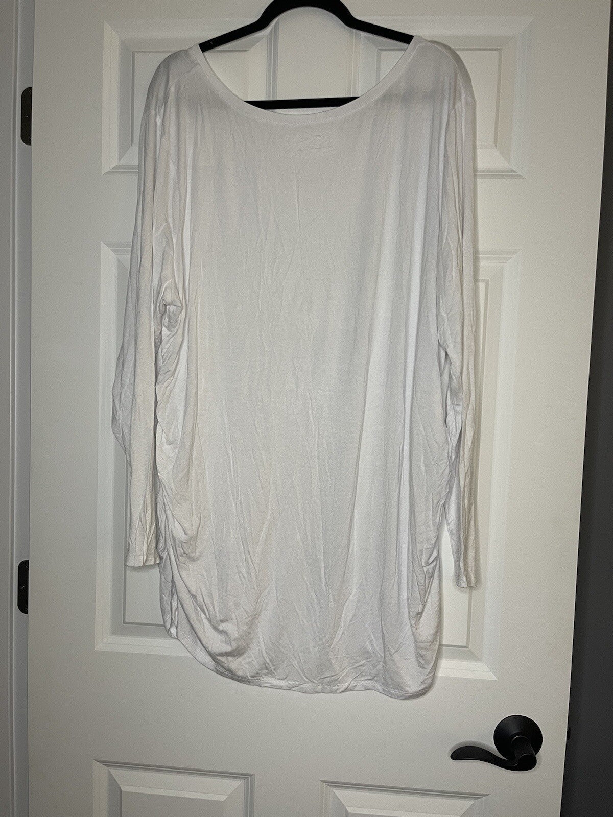 Motherhood maternity long sleeve white v neck 3xl nwt