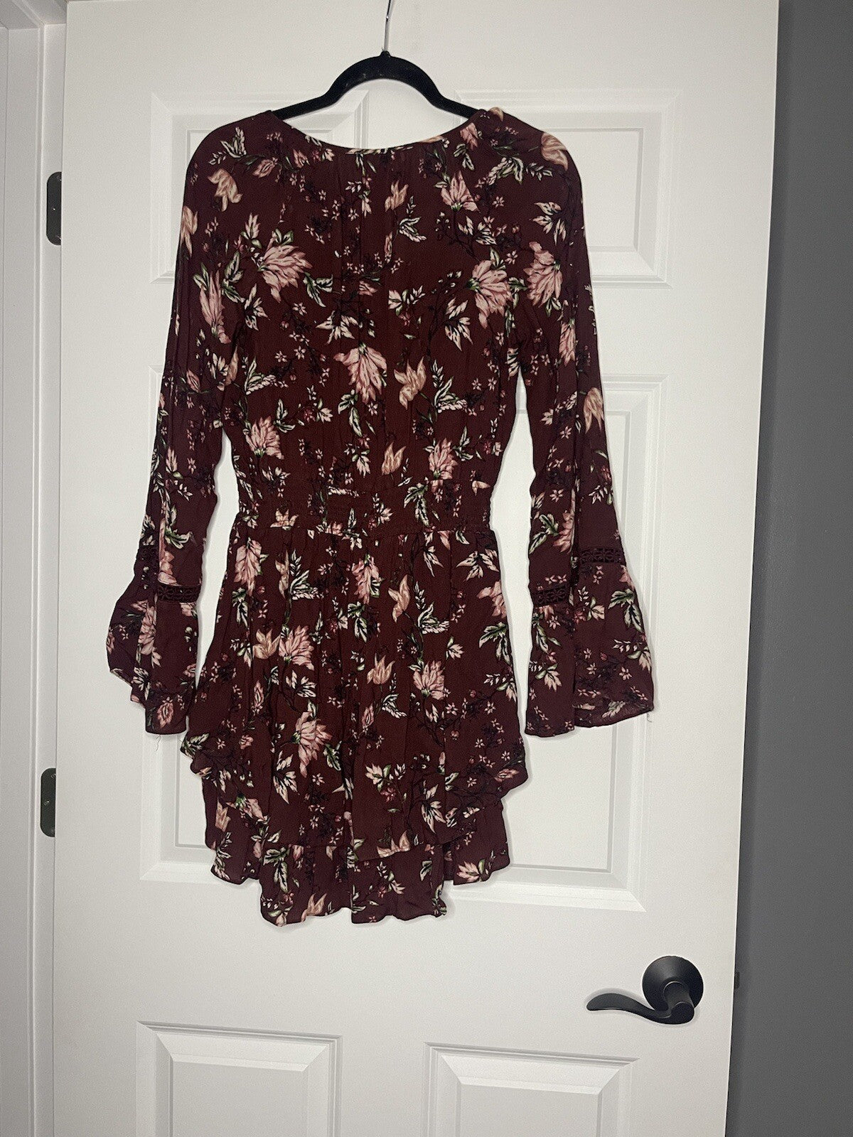 American rag long sleeve dress medium maroon w multi floral