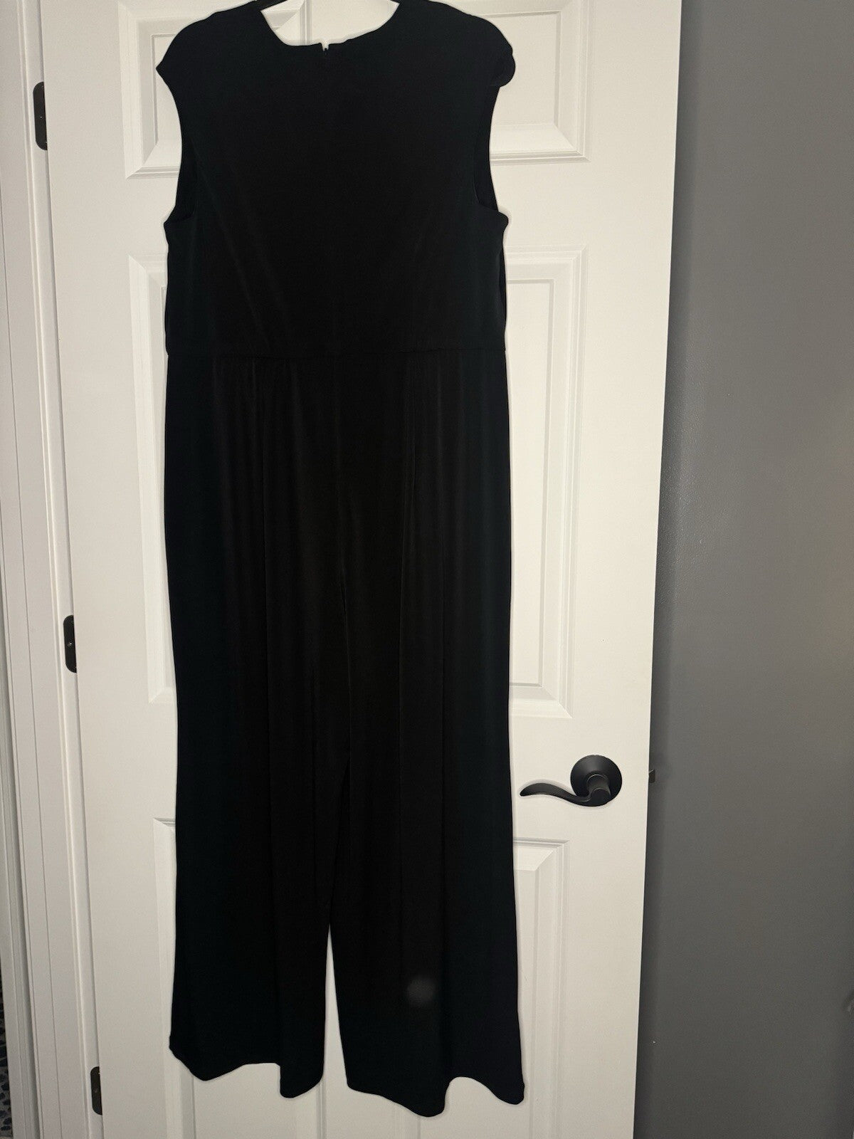 Roz And Ali Sleeveless Jumpsuit Size 14 Black