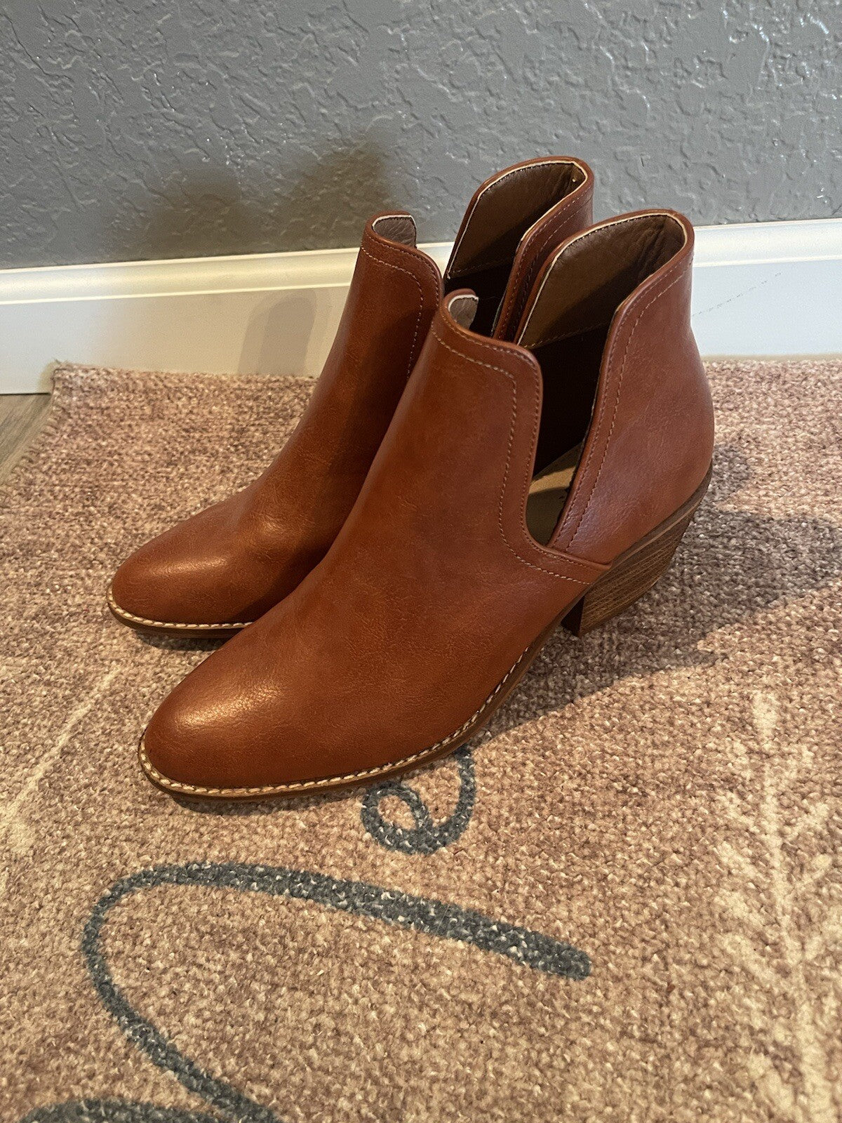 Beast Fashion Booties Size 7.5 Brand New