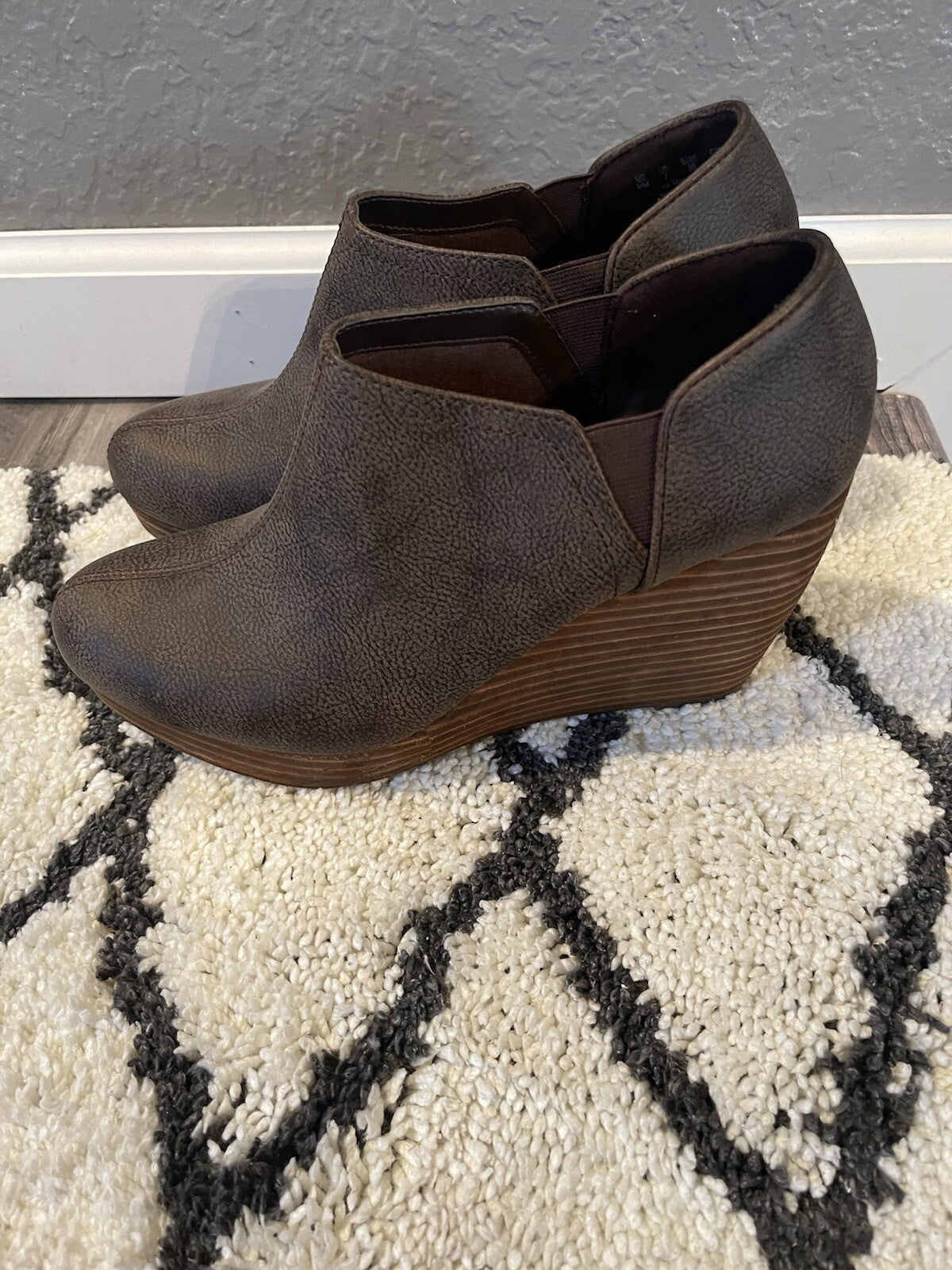Dr Scholls Memory Foam Cool Fit Booties Size 9 Brown