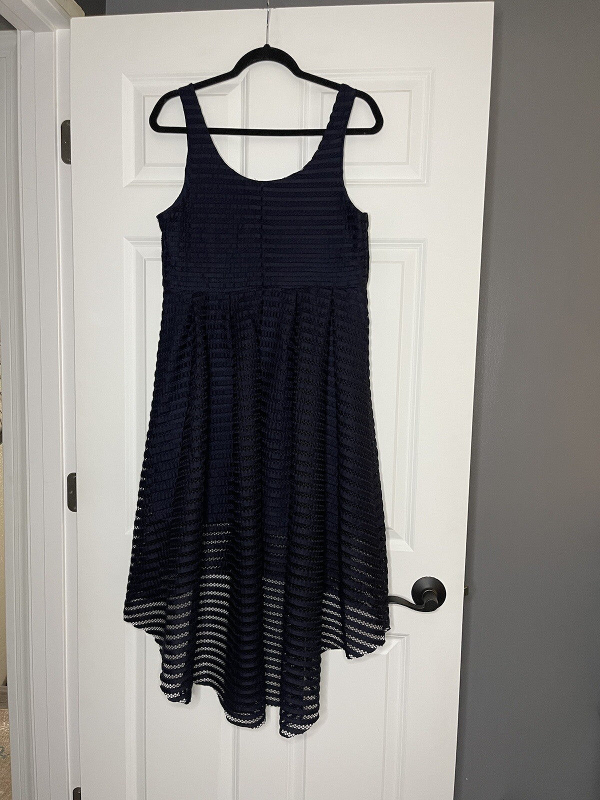 Venus Sleeveless Dress Navy Lace Size 14 With Built In Padding
