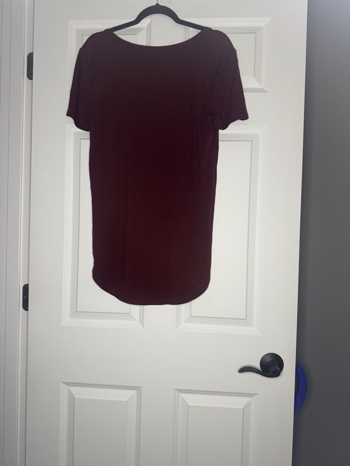 Emmas Closet Short Sleeve Blouse Maroon Medium Nwt